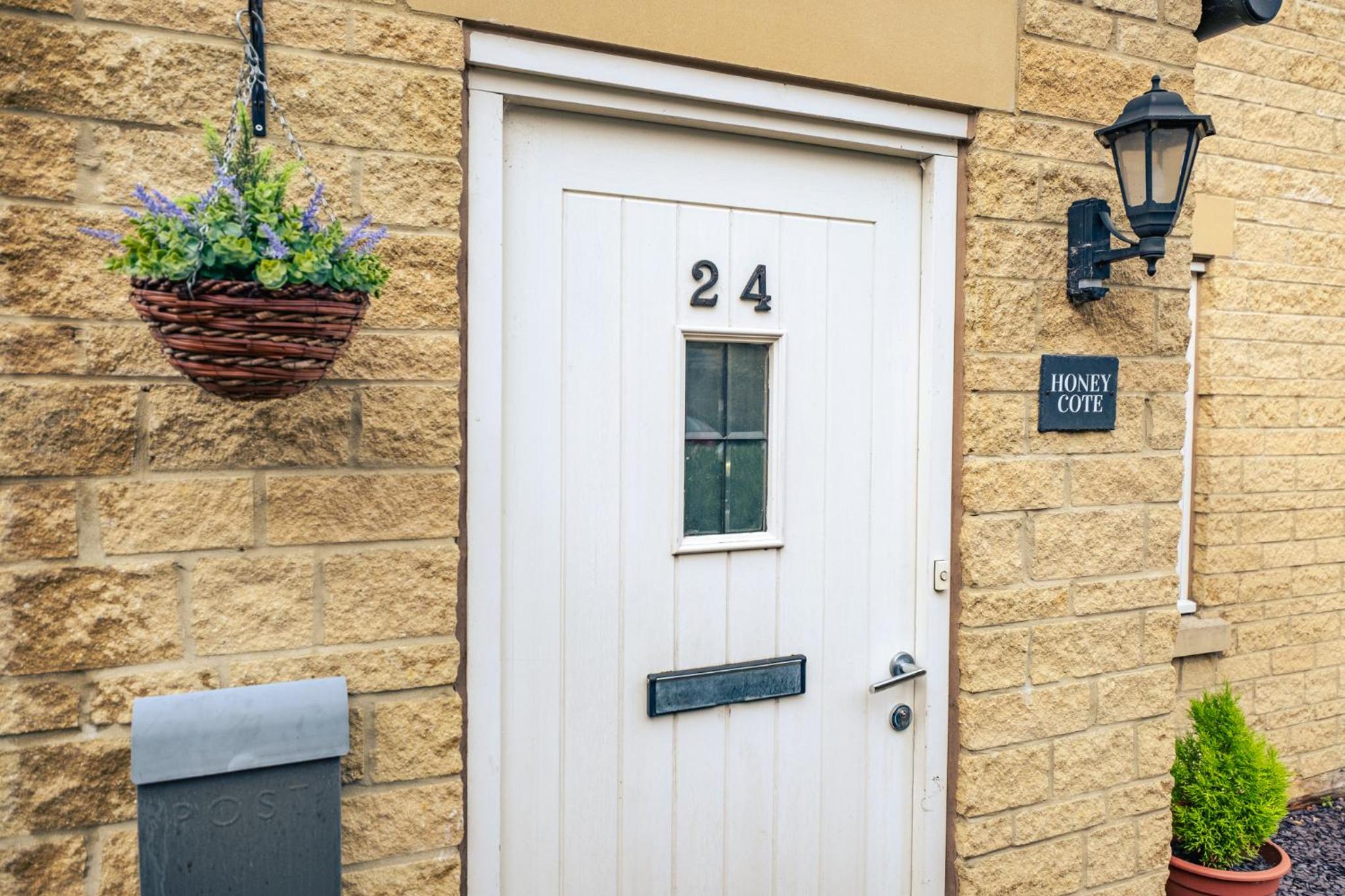 Charming 2 Bedroom Home in the Cotswolds