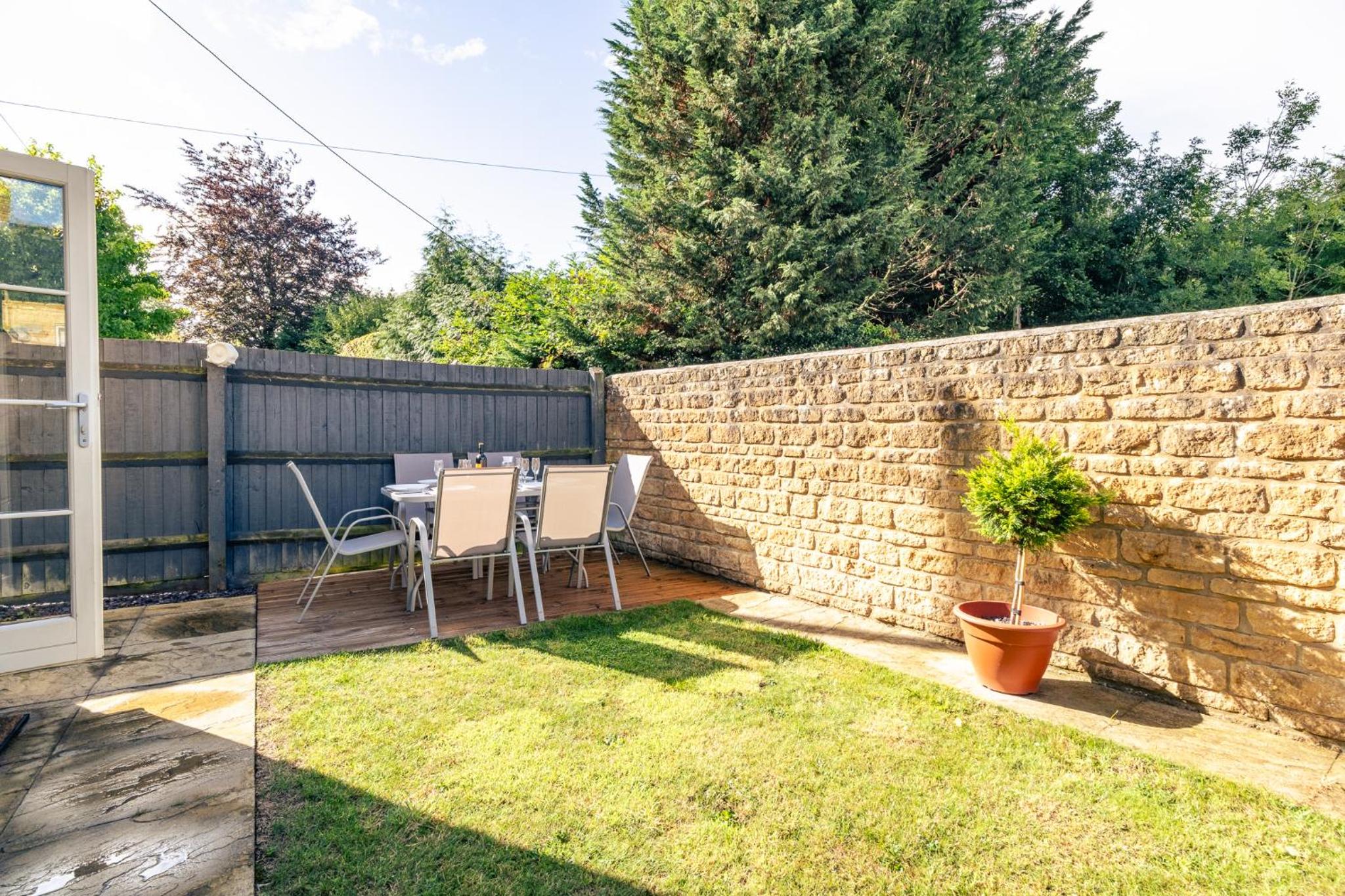 Charming 2 Bedroom Home in the Cotswolds
