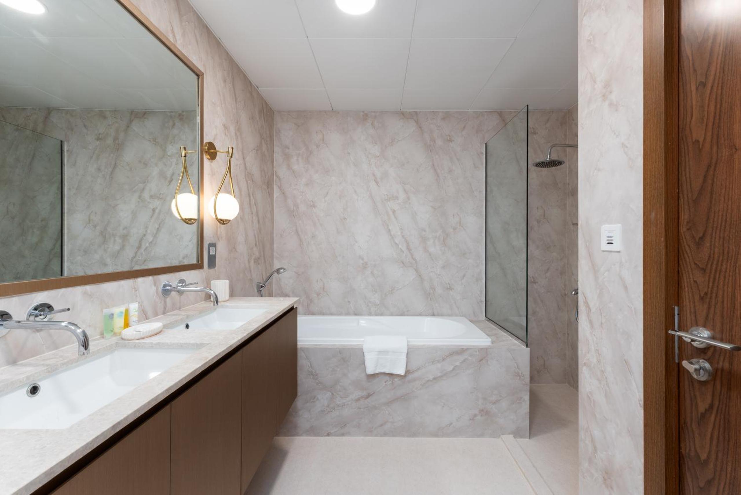 Oceana Residences, Oceana Palm Jumeirah - Mint Stay
