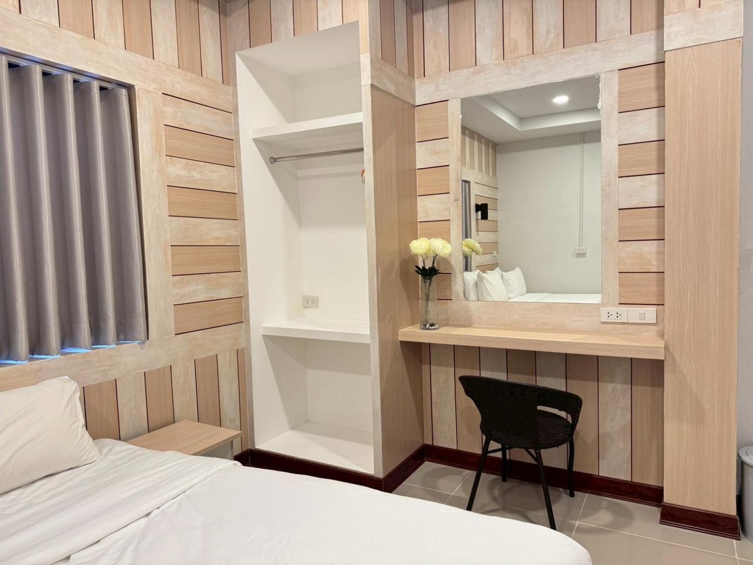 Sunrise House at Lanta