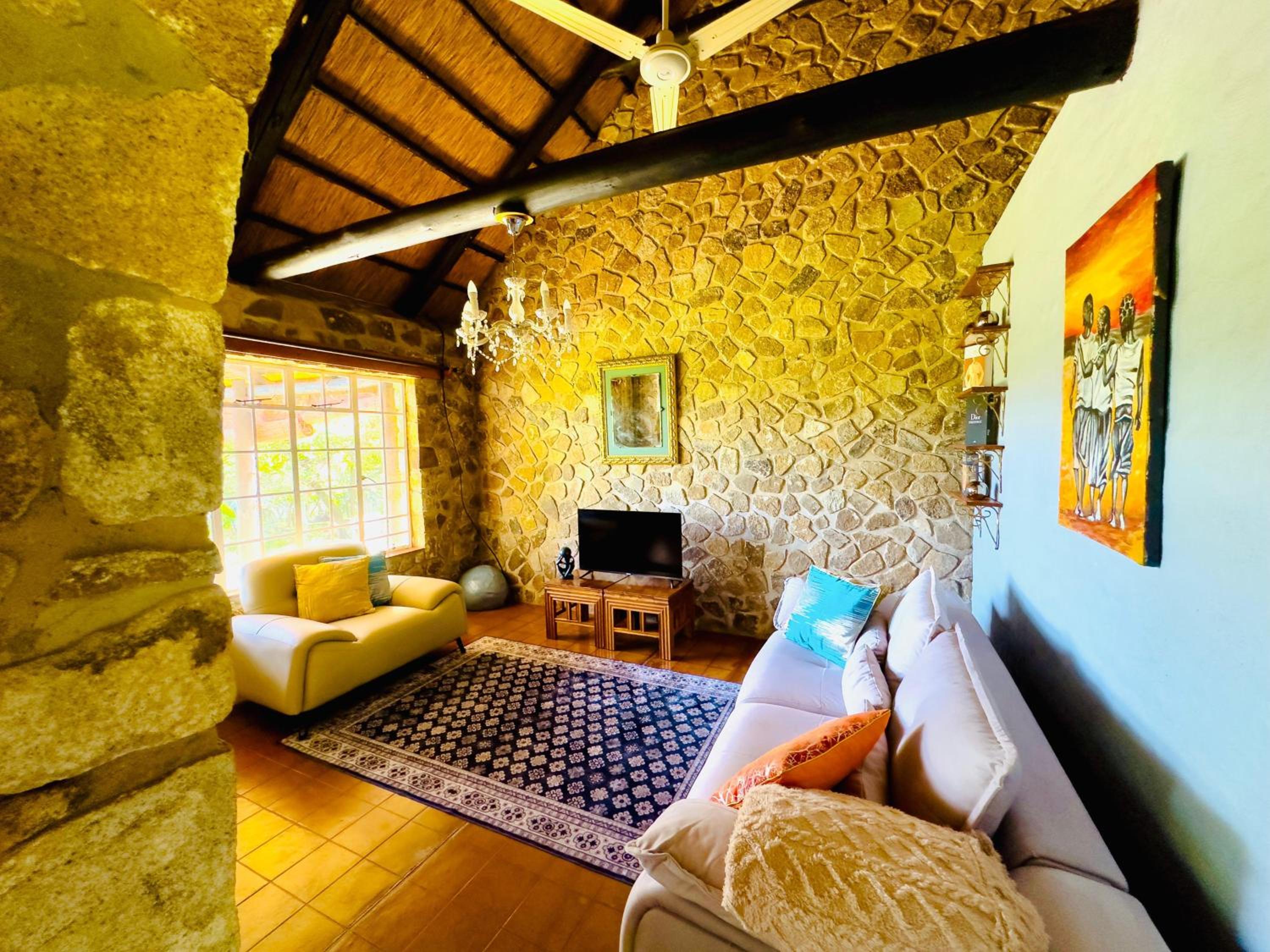 Luxury 5 bed home in Juliasdale - 2309