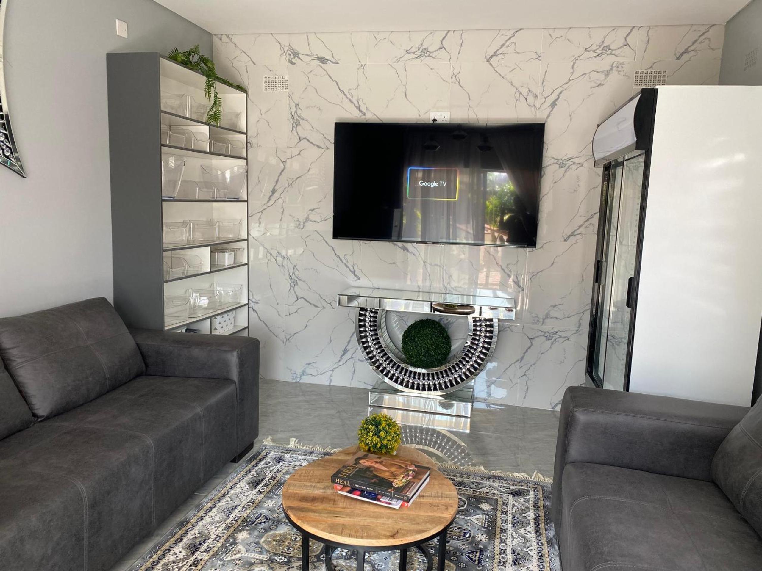 Villa near Airport City Centre - 2317