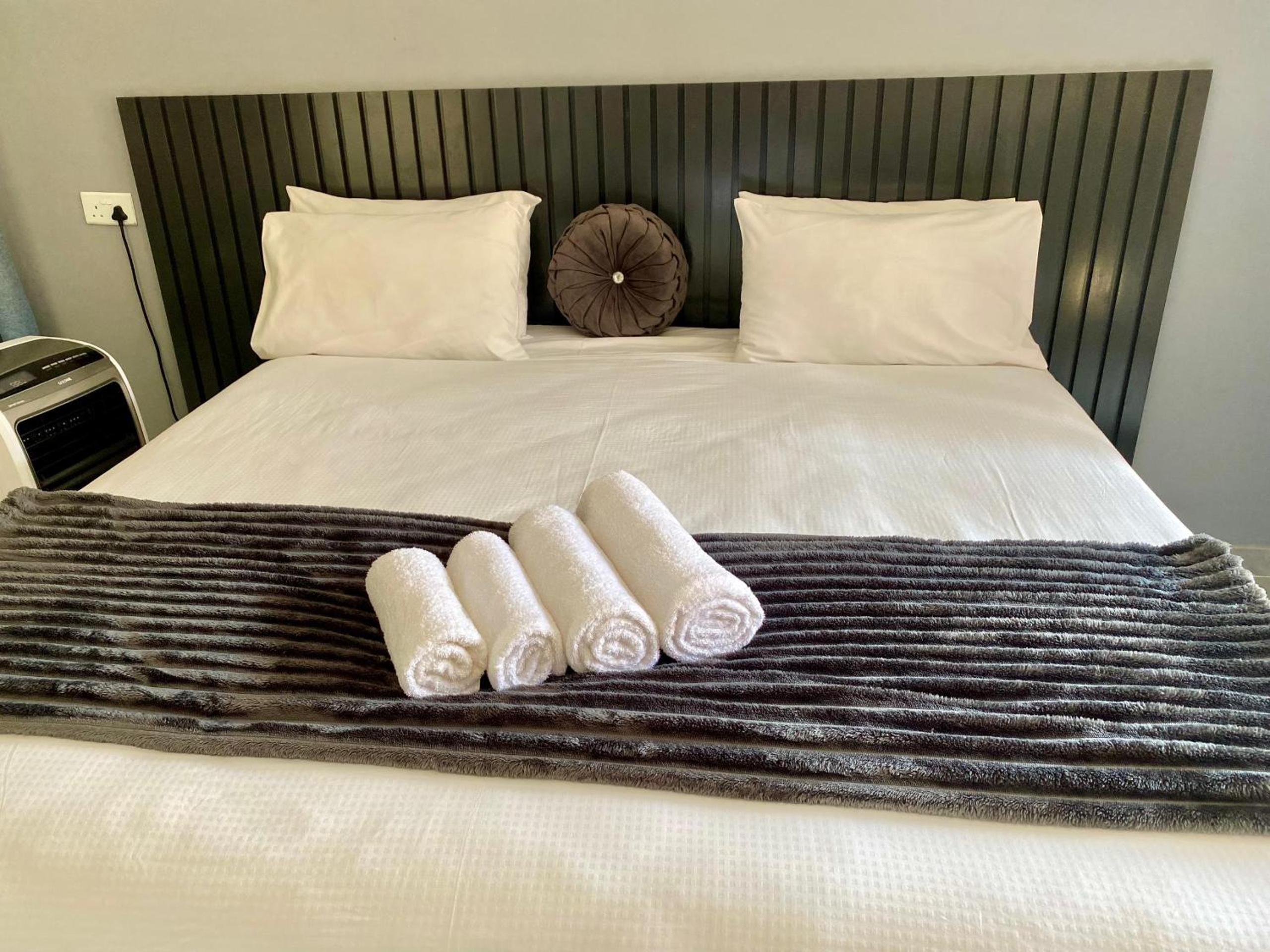 Executive studio apartment near the airport - 2320