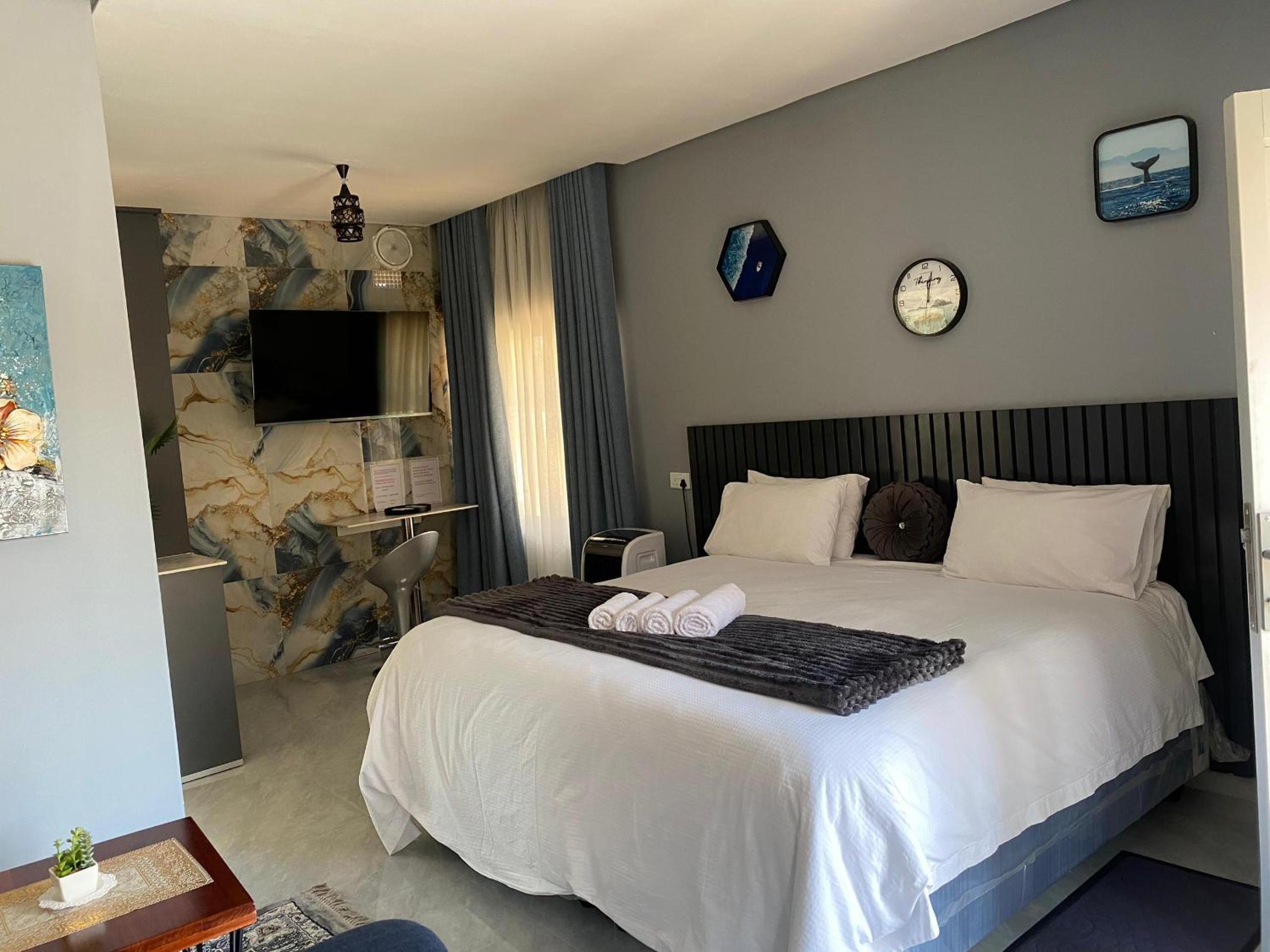 Executive studio apartment near the airport - 2320