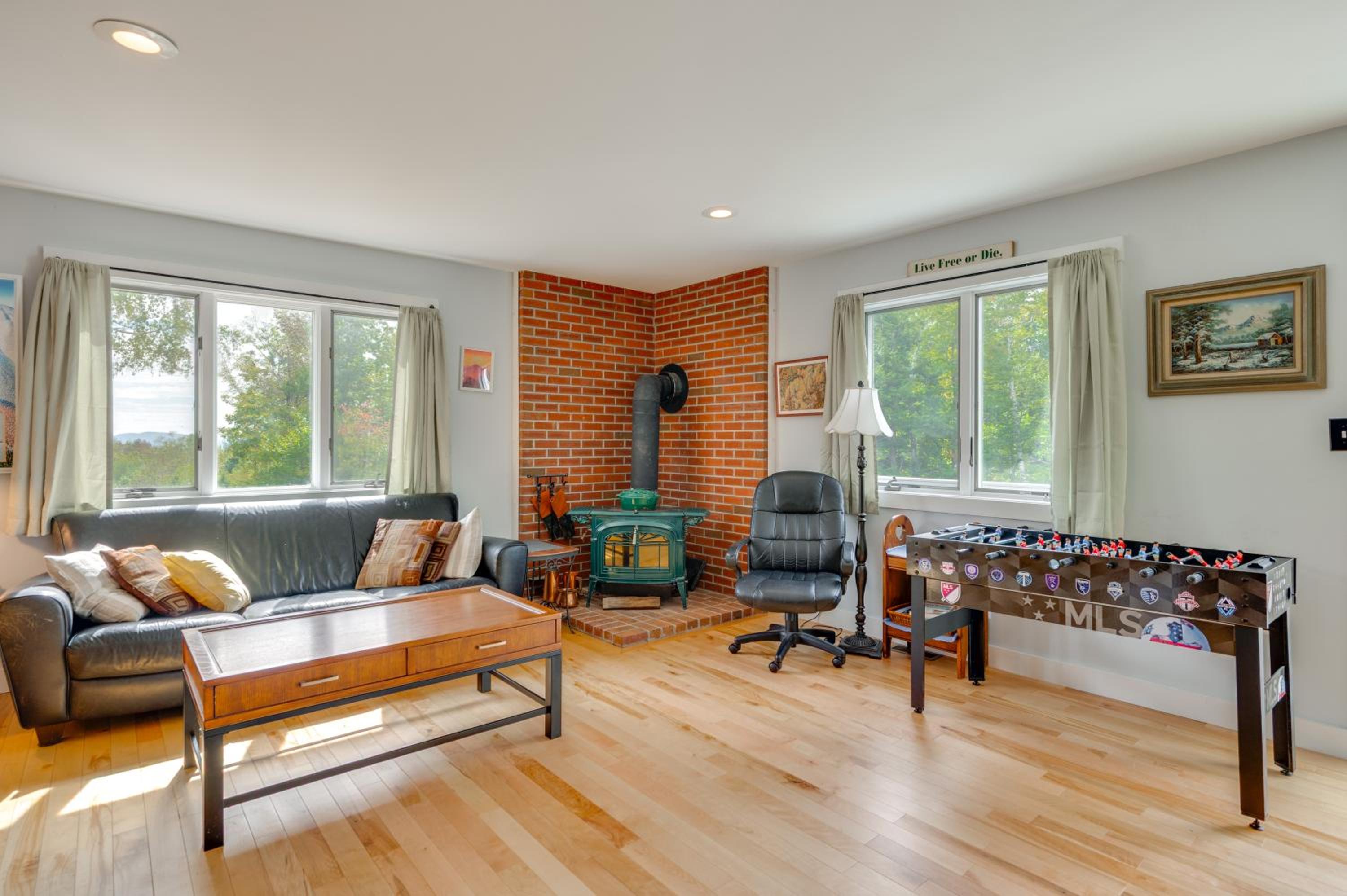 Mtn Views, On-Site Trails! Spacious Bartlett Home