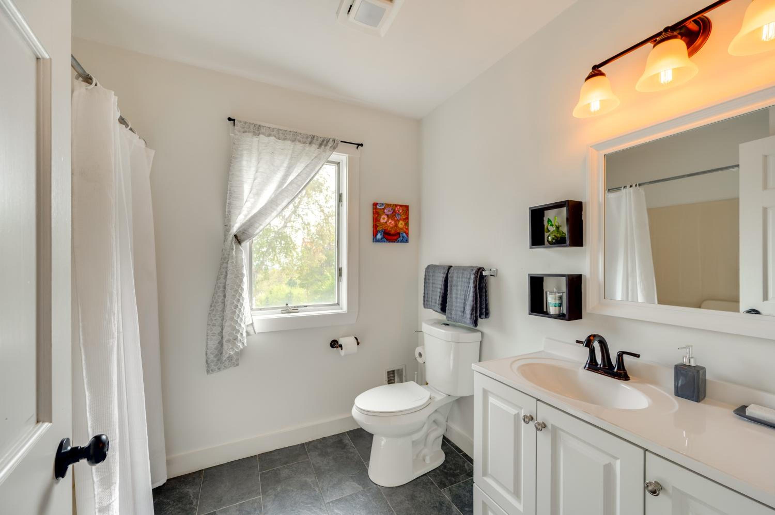 Mtn Views, On-Site Trails! Spacious Bartlett Home