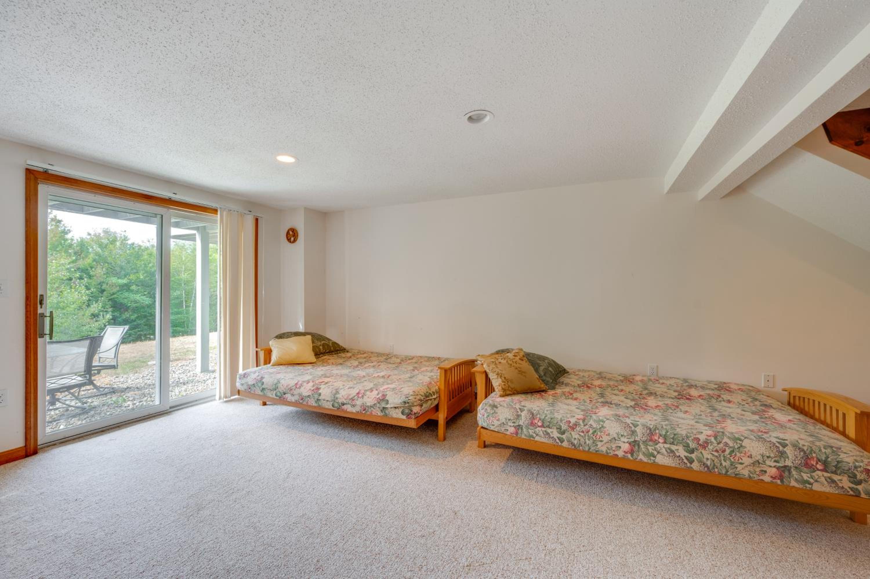 Mtn Views, On-Site Trails! Spacious Bartlett Home