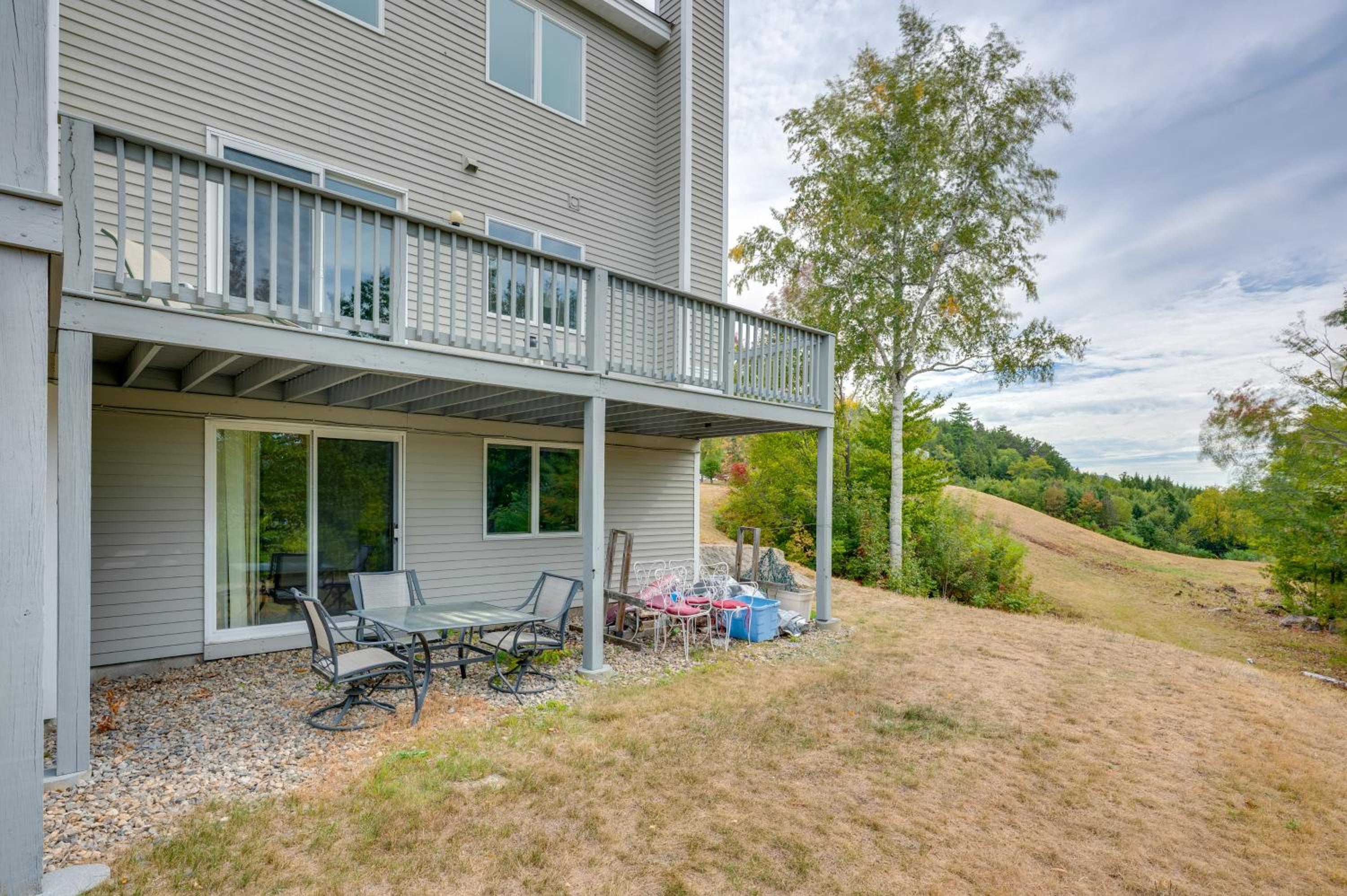 Mtn Views, On-Site Trails! Spacious Bartlett Home