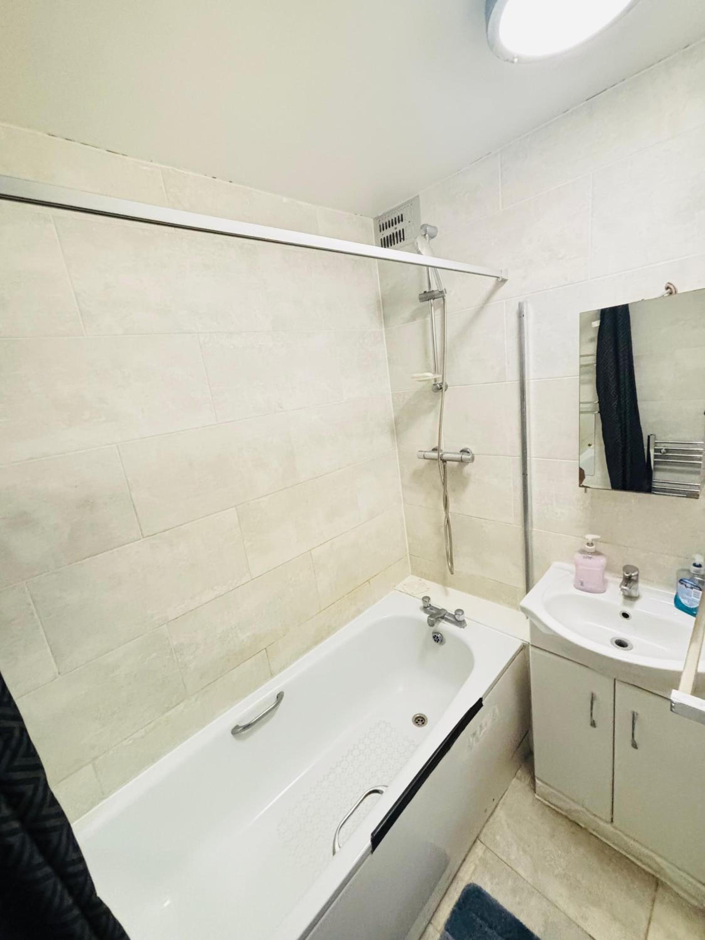 London Economy Stay at 31