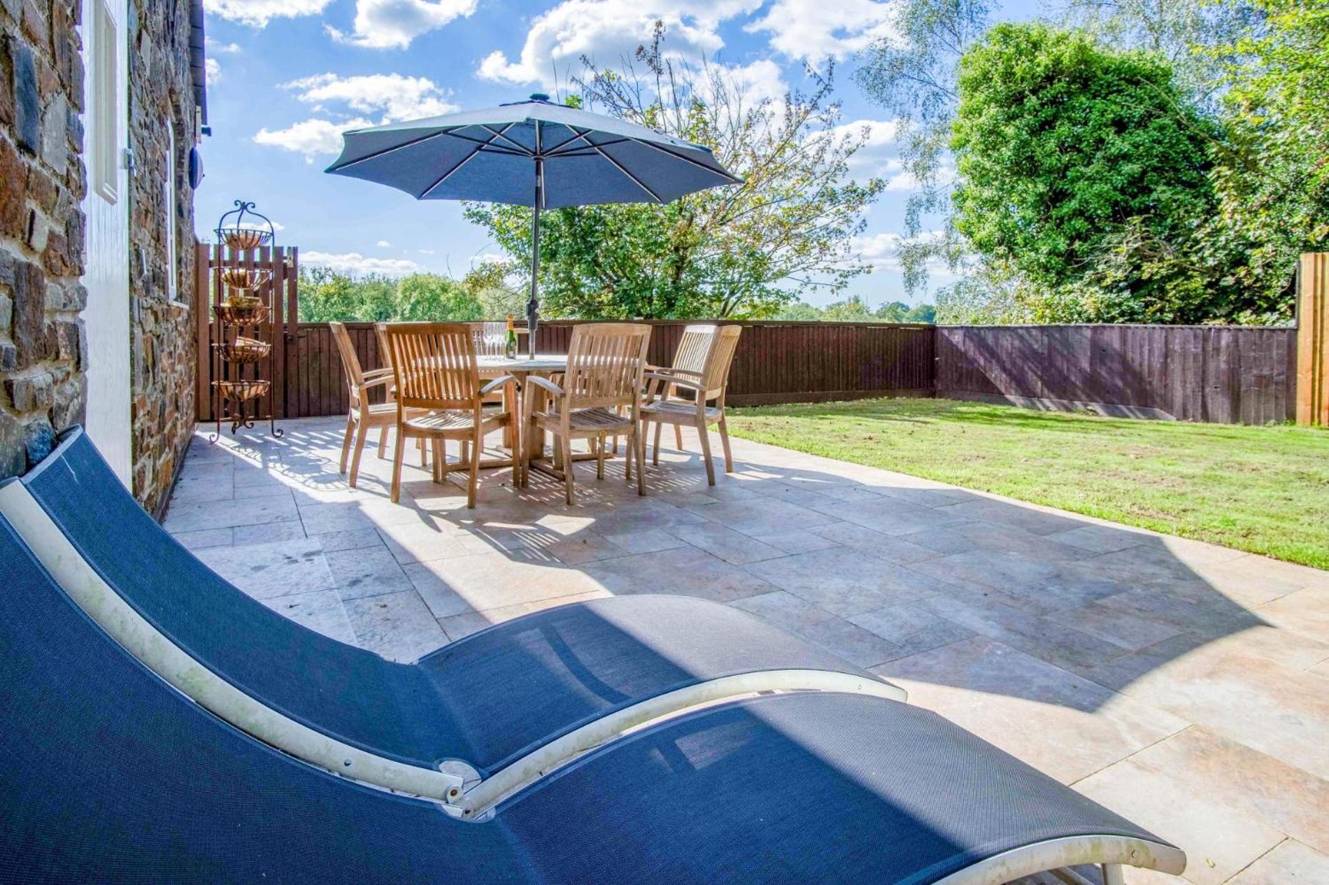 The Barn - 4 Bedroom - Tyn-Y-Coed Farm - Cardiff