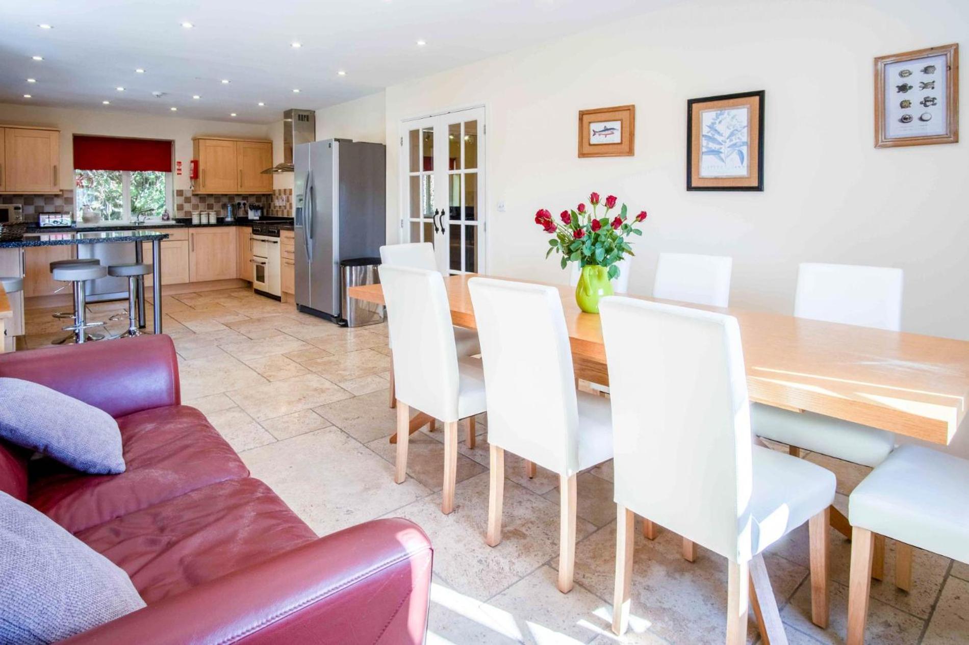 The Barn - 4 Bedroom - Tyn-Y-Coed Farm - Cardiff