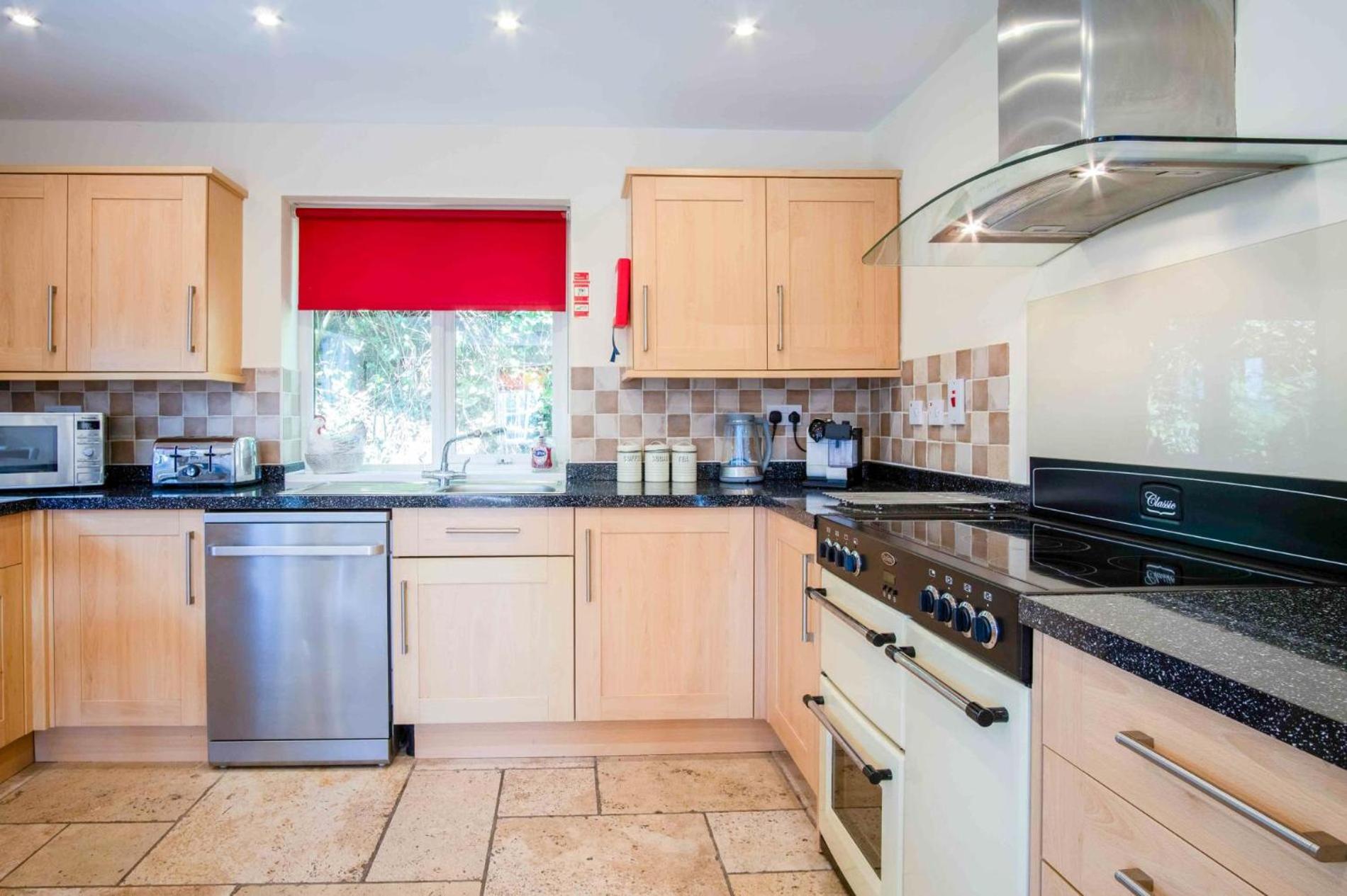 The Barn - 4 Bedroom - Tyn-Y-Coed Farm - Cardiff