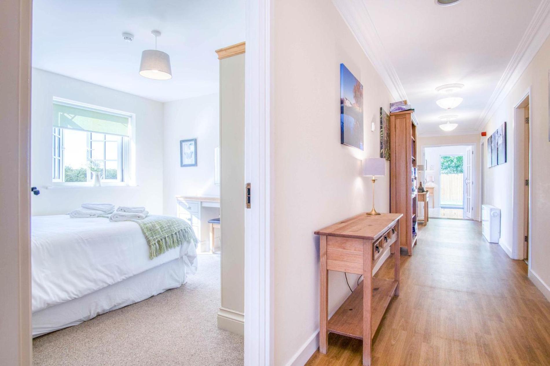 The Barn - 4 Bedroom - Tyn-Y-Coed Farm - Cardiff