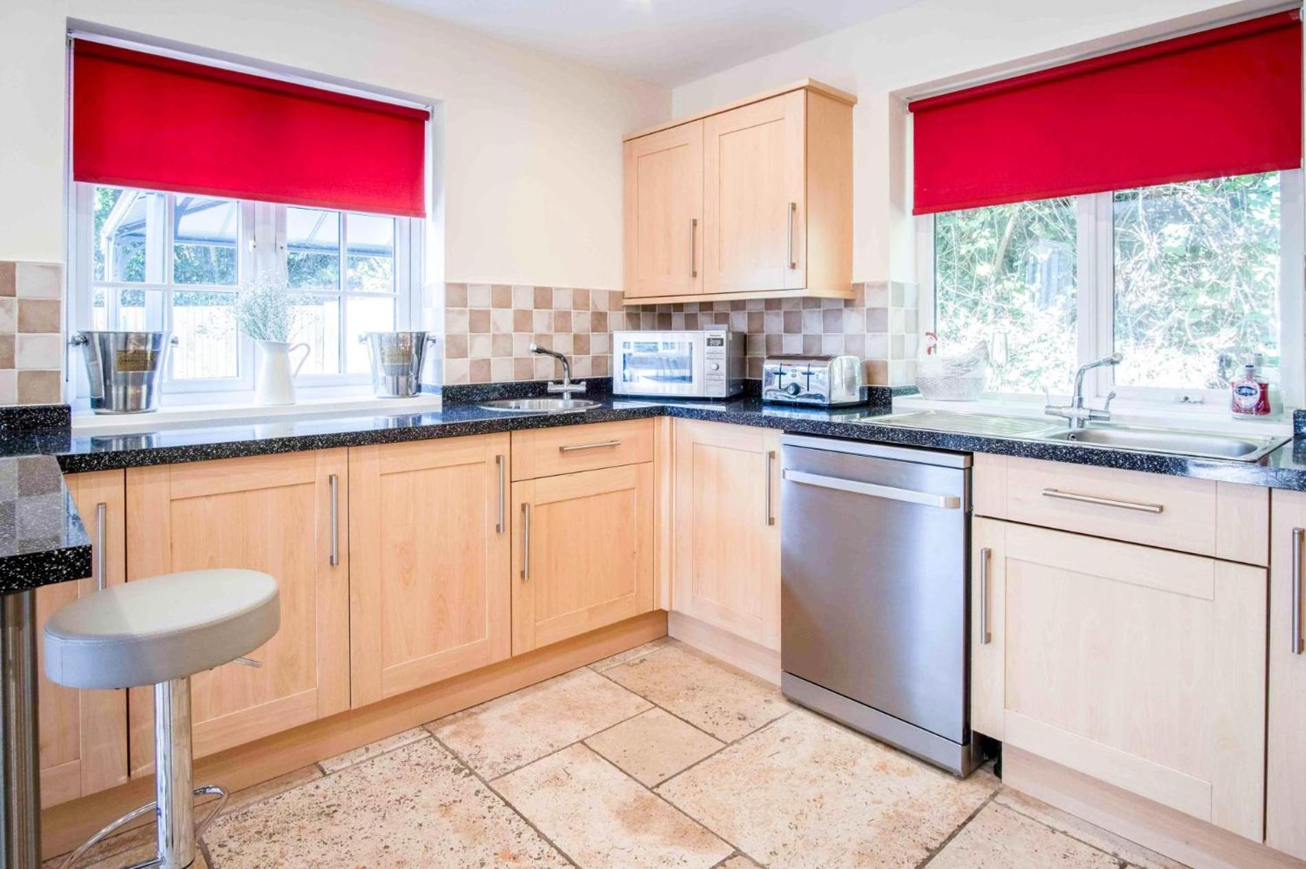 The Barn - 4 Bedroom - Tyn-Y-Coed Farm - Cardiff