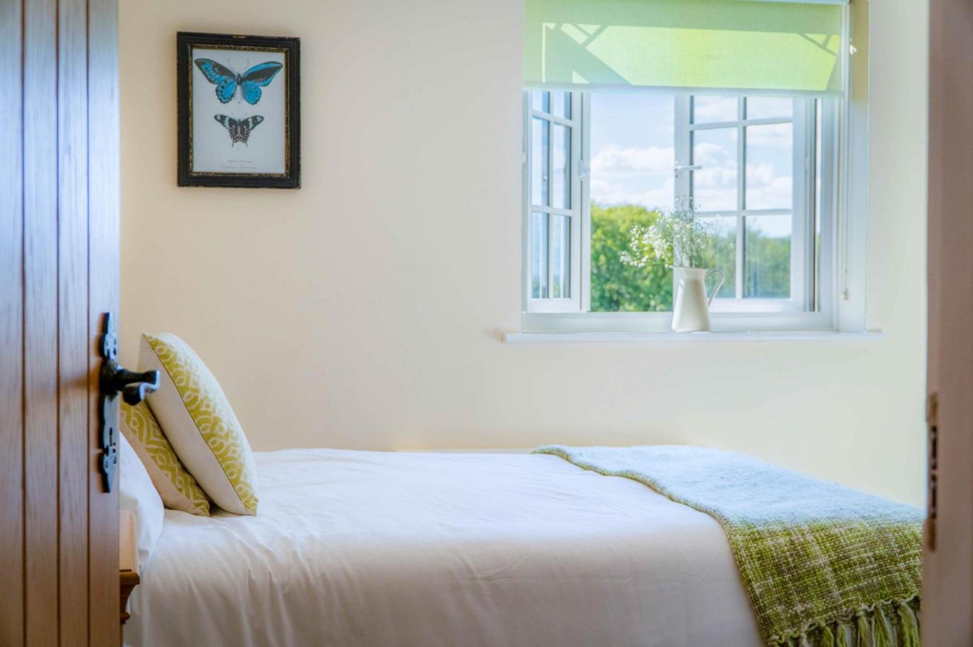The Barn - 4 Bedroom - Tyn-Y-Coed Farm - Cardiff