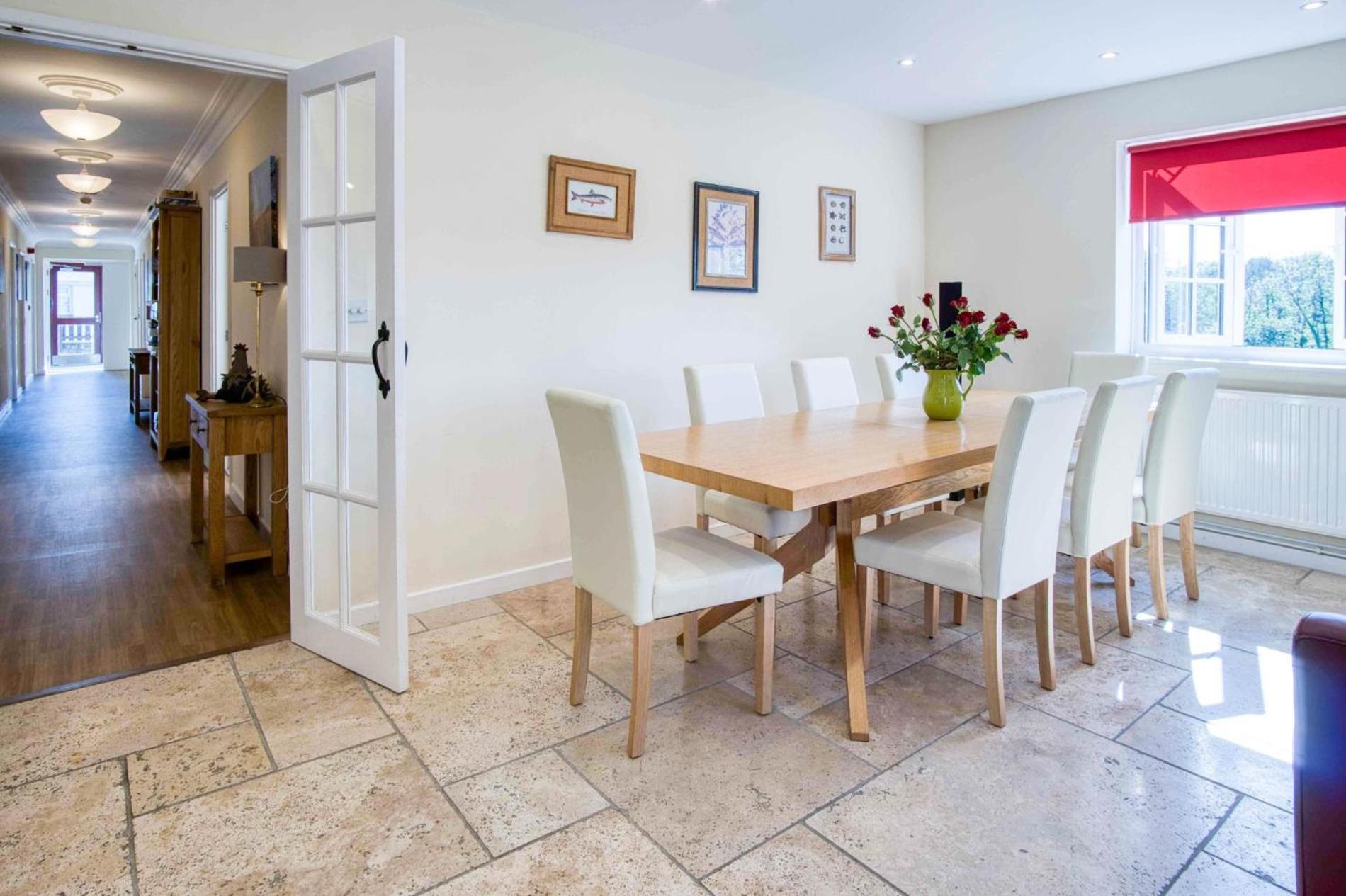 The Barn - 4 Bedroom - Tyn-Y-Coed Farm - Cardiff