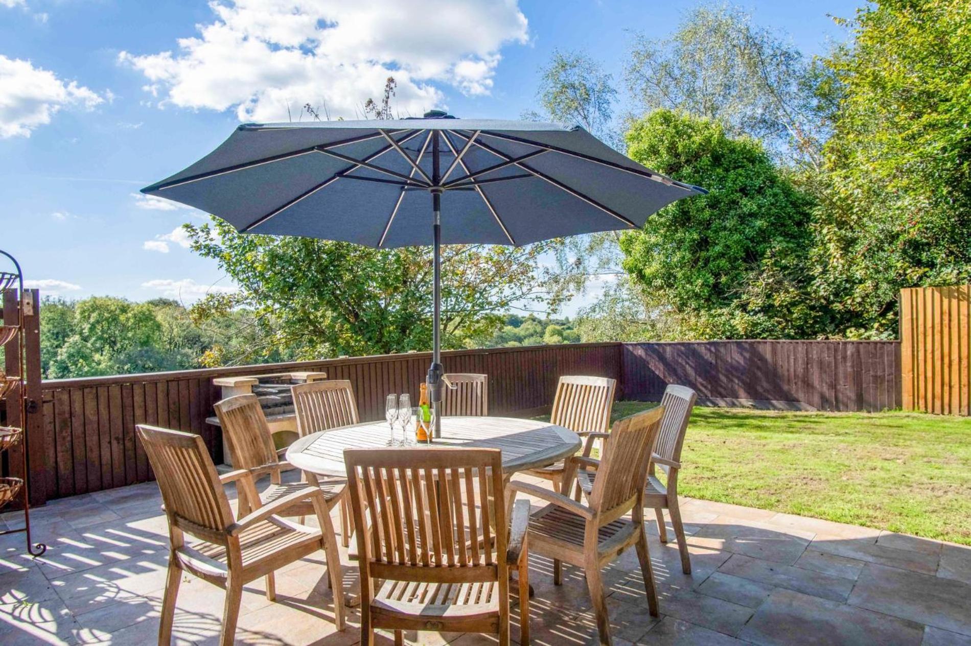 The Barn - 4 Bedroom - Tyn-Y-Coed Farm - Cardiff