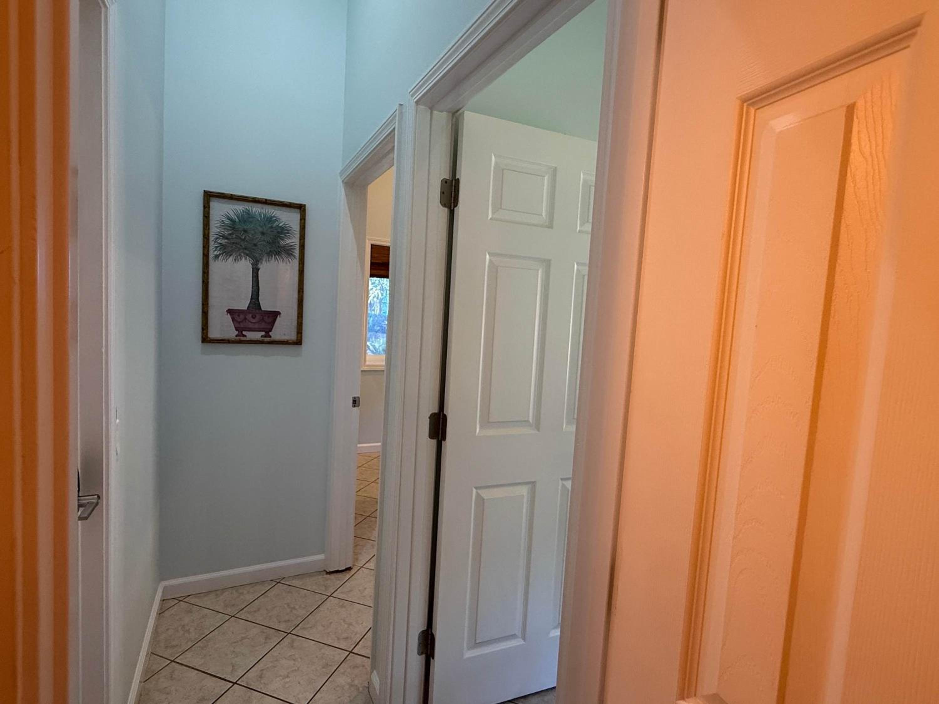 Maui B&B - 3 Ensuite Rooms - Steps from Beach w AC