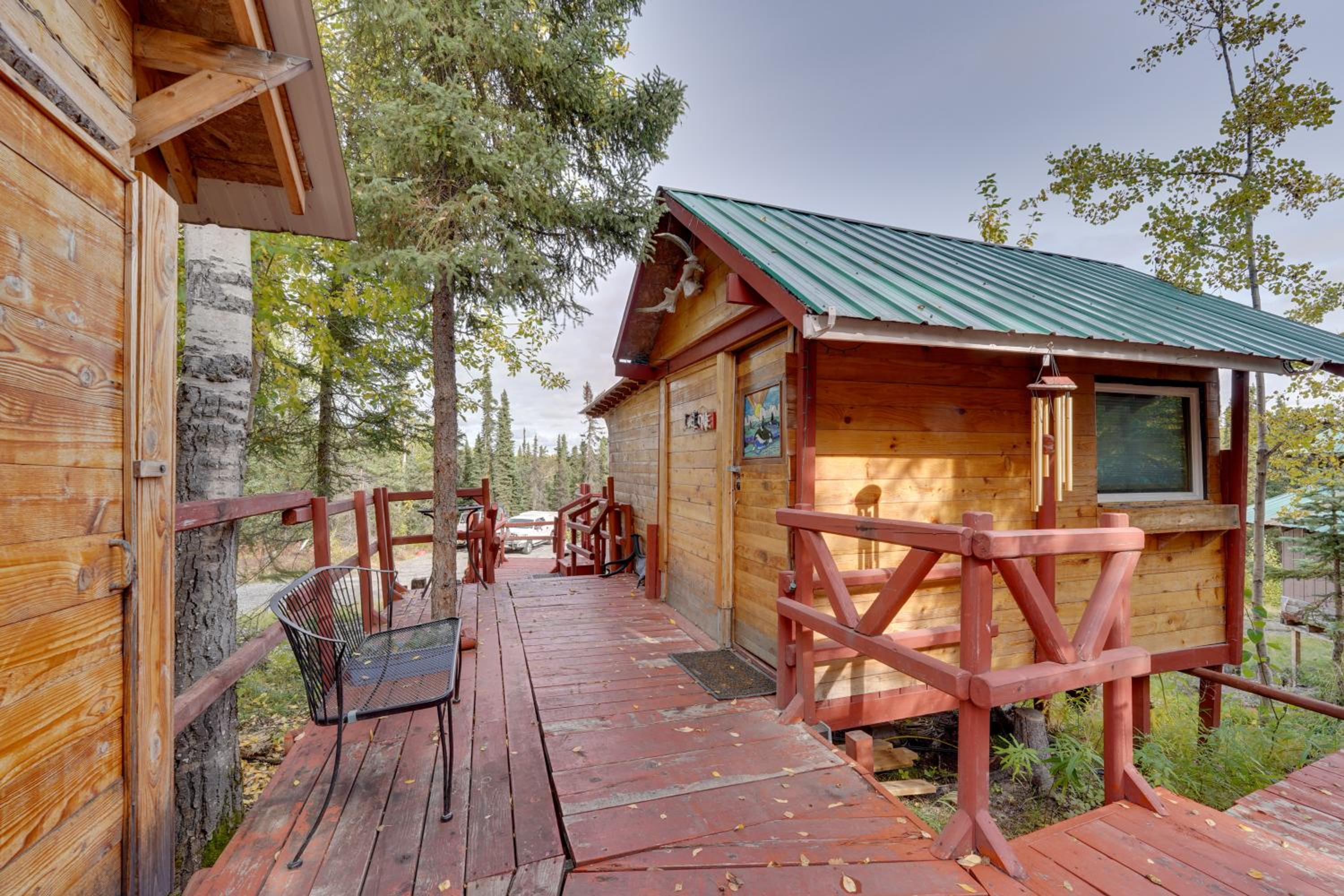 Lakefront Bliss! Ultimate Soldotna Retreat with Deck