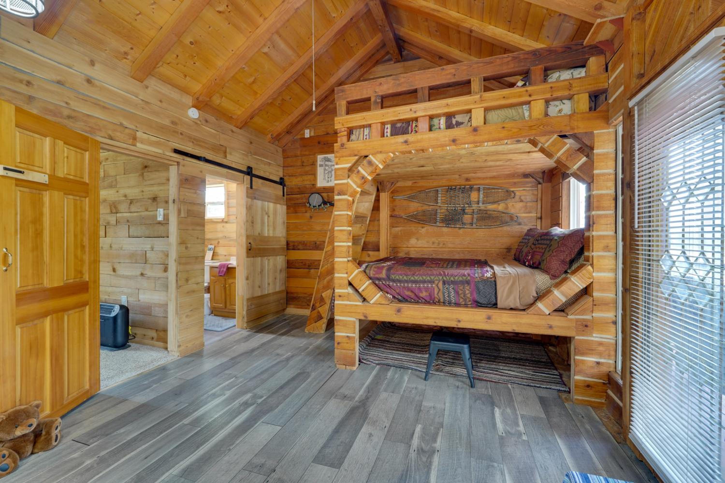 Fish, Hike and Explore Lakefront Cabin in Soldotna