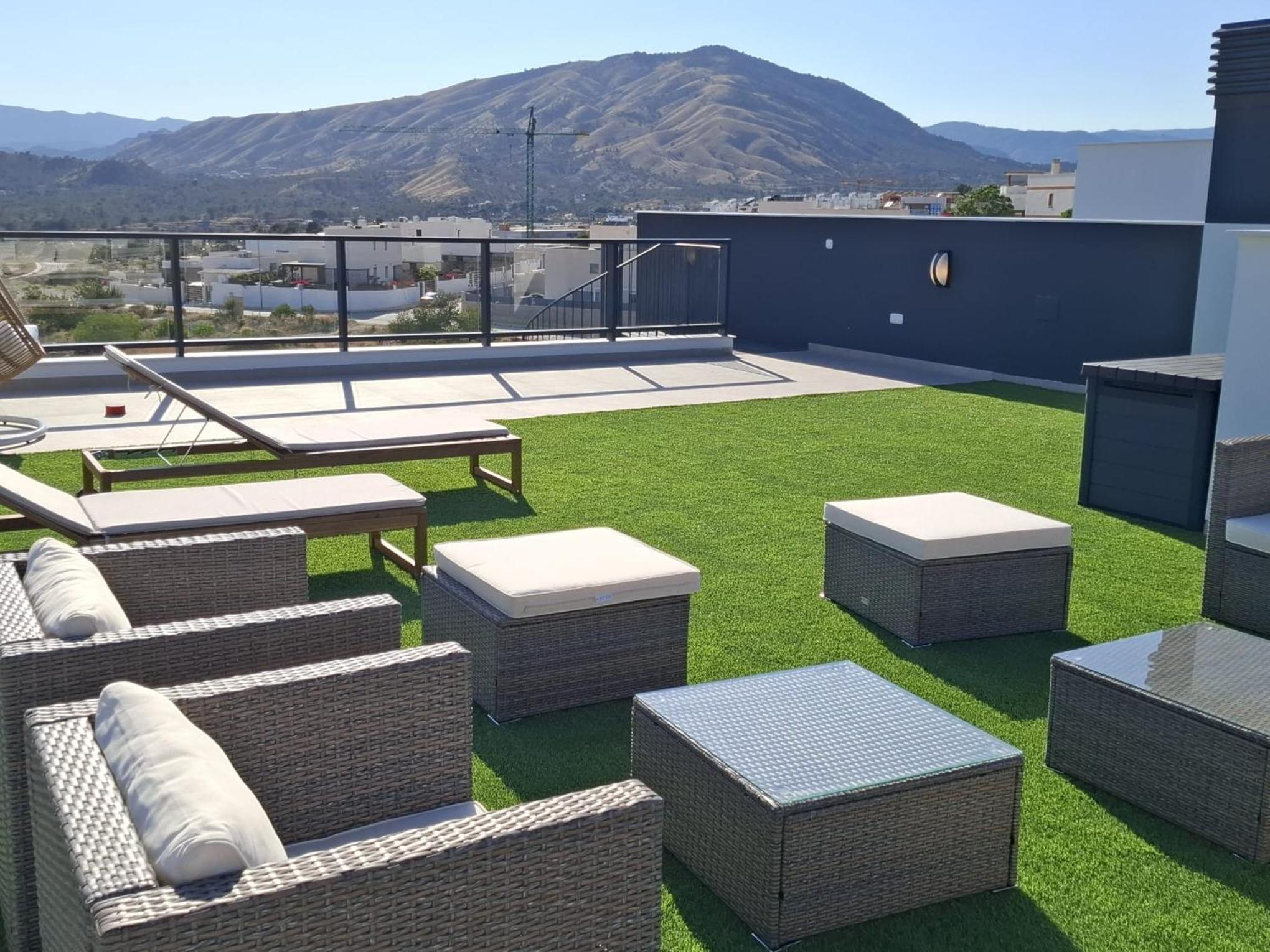 Residencial Breeze 1A by Bookaparadise