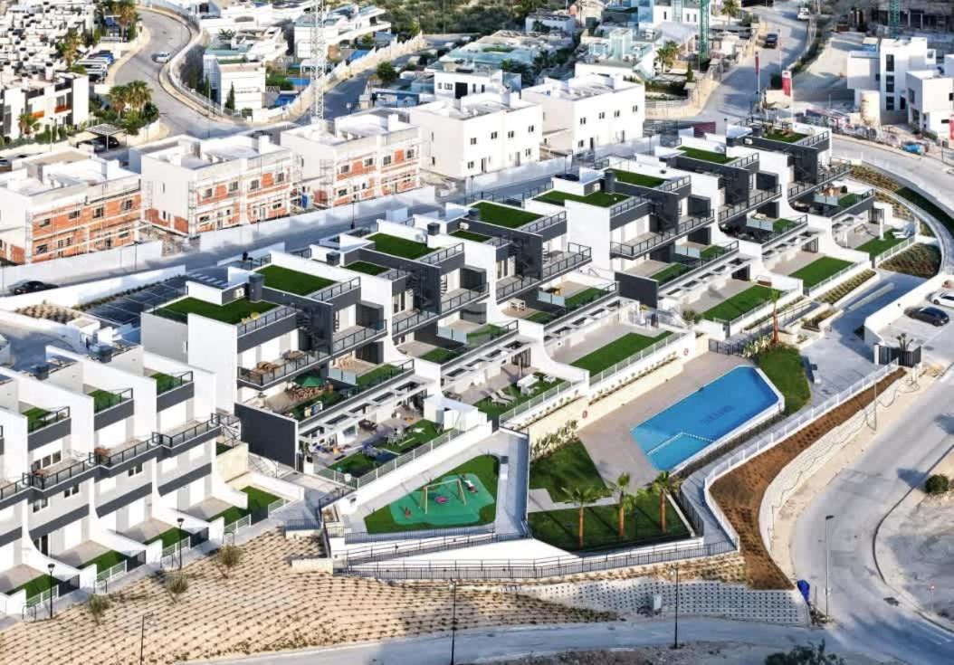 Residencial Breeze 1A by Bookaparadise