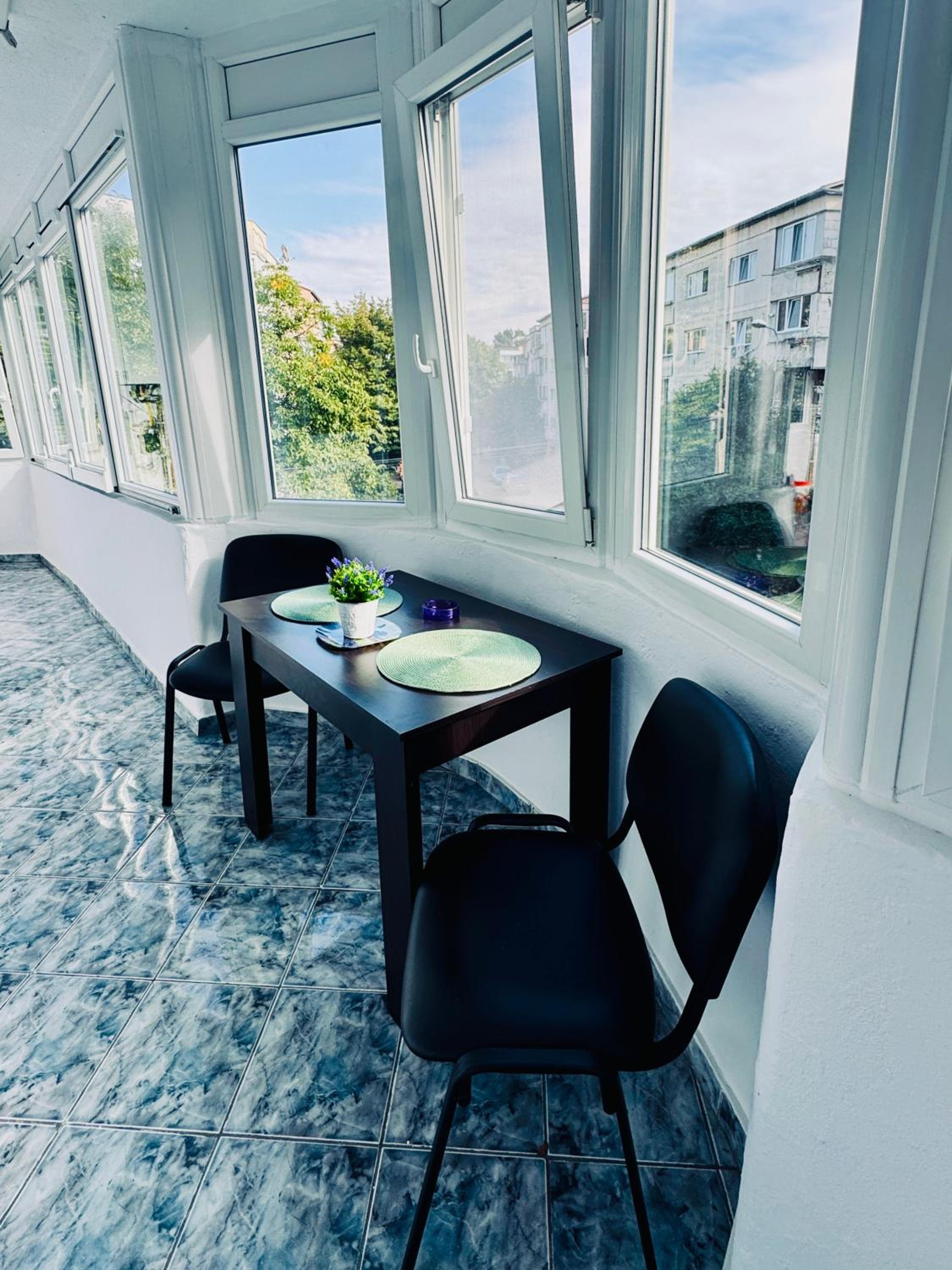 SHoliday 1 Bedroom Balcony &Free Parking