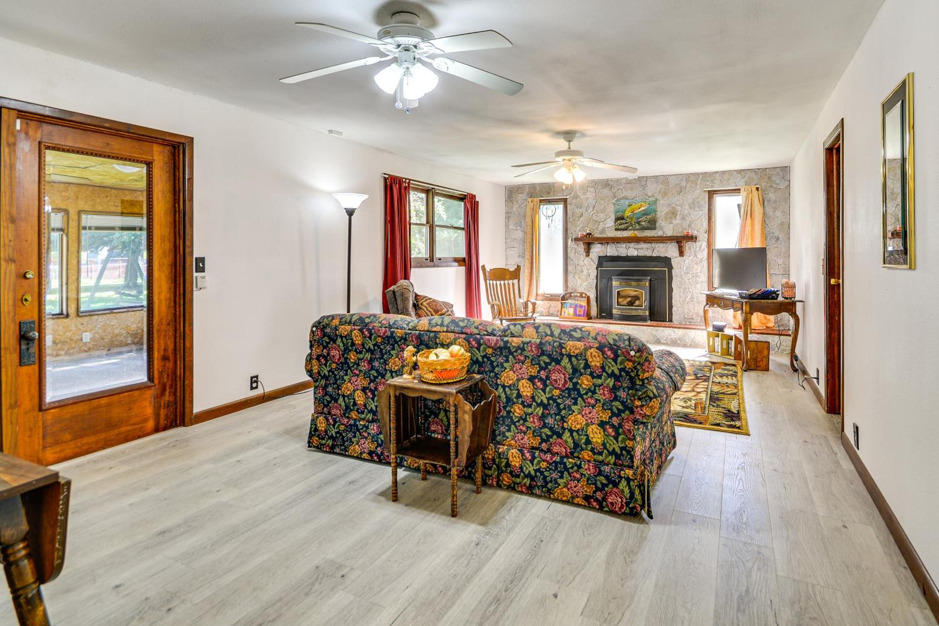 7 Mi to Bighorn Natl Forest Dog-Friendly Home