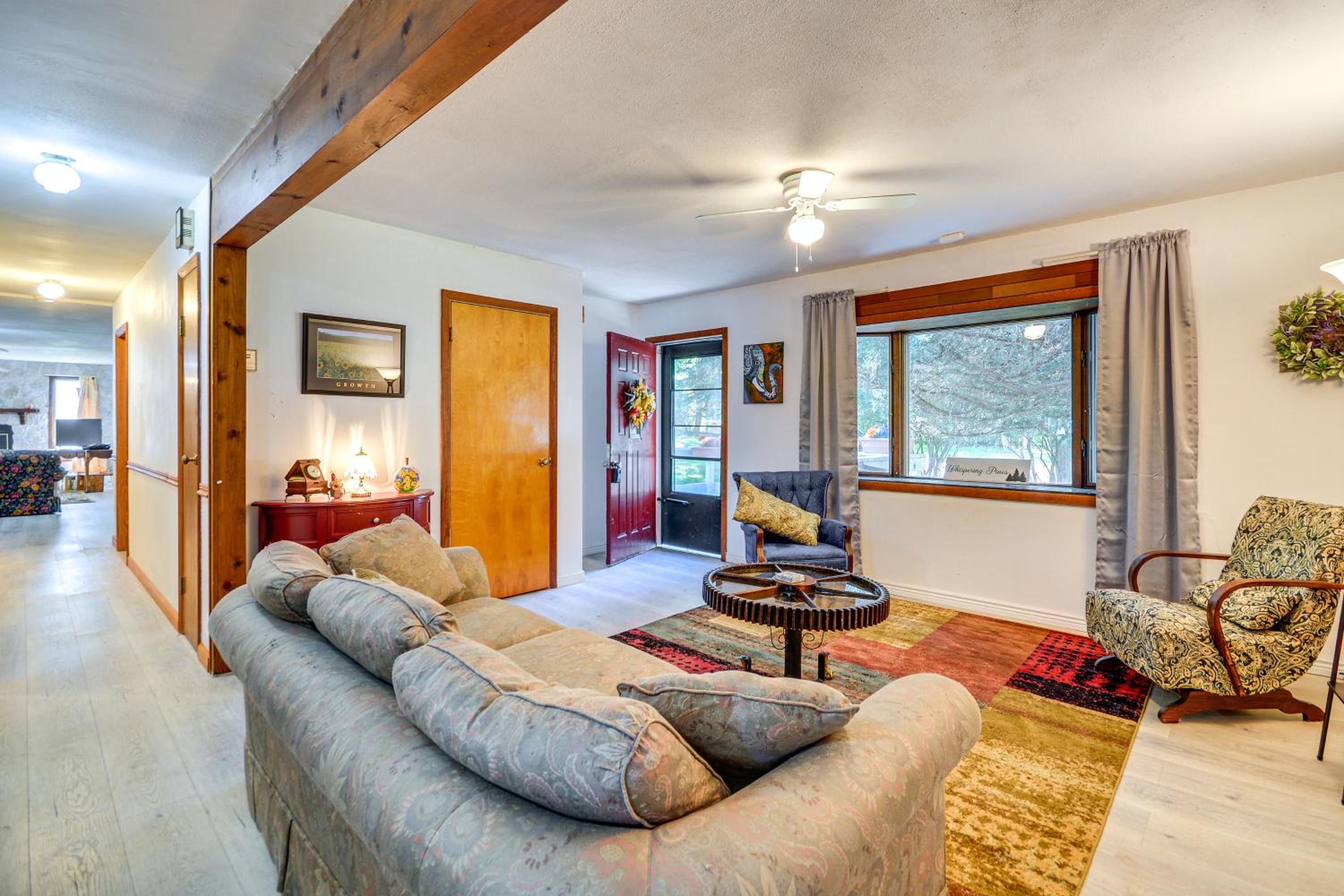 7 Mi to Bighorn Natl Forest Dog-Friendly Home