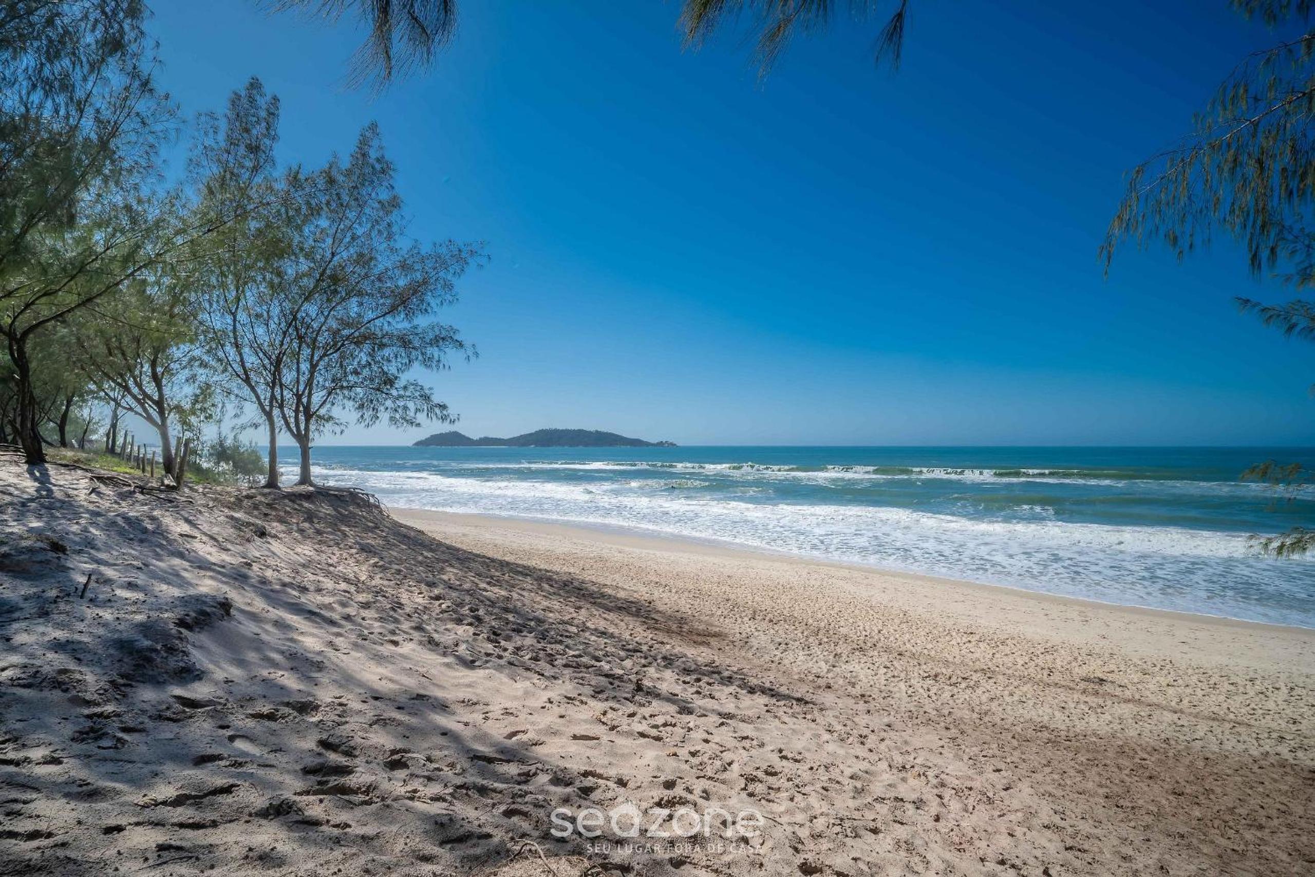 Complete stay by the sea, just 10 meters from the beach - AARs