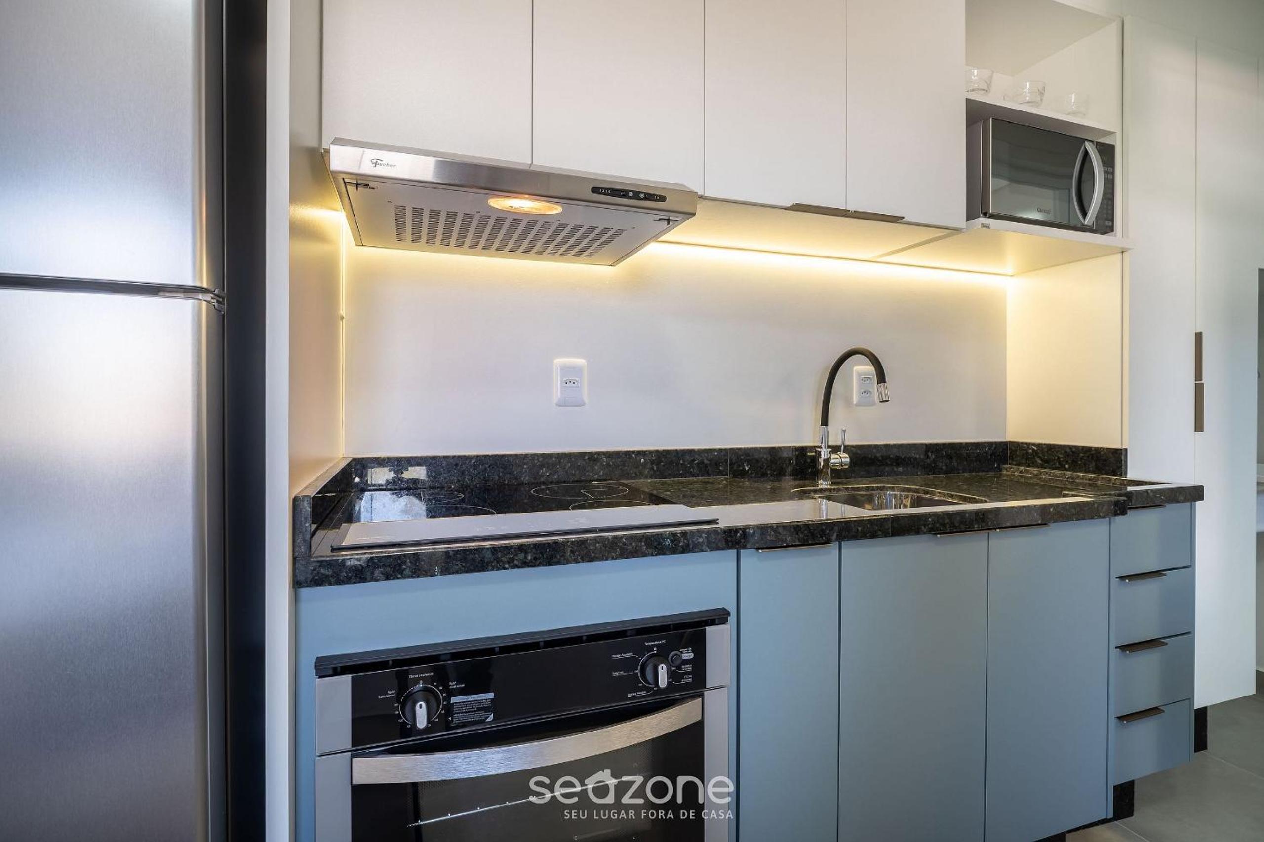 Complete stay by the sea, just 10 meters from the beach - AARs