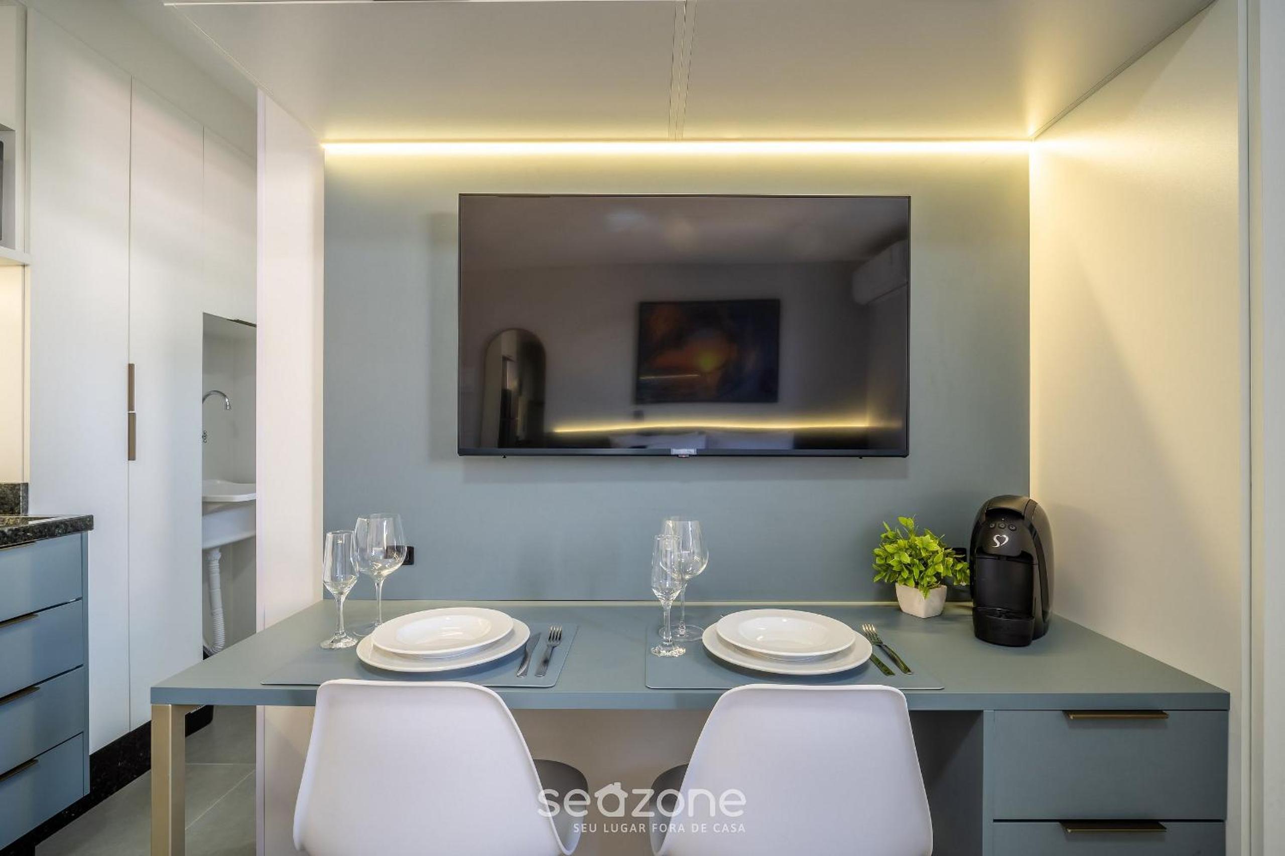 Complete stay by the sea, just 10 meters from the beach - AARs