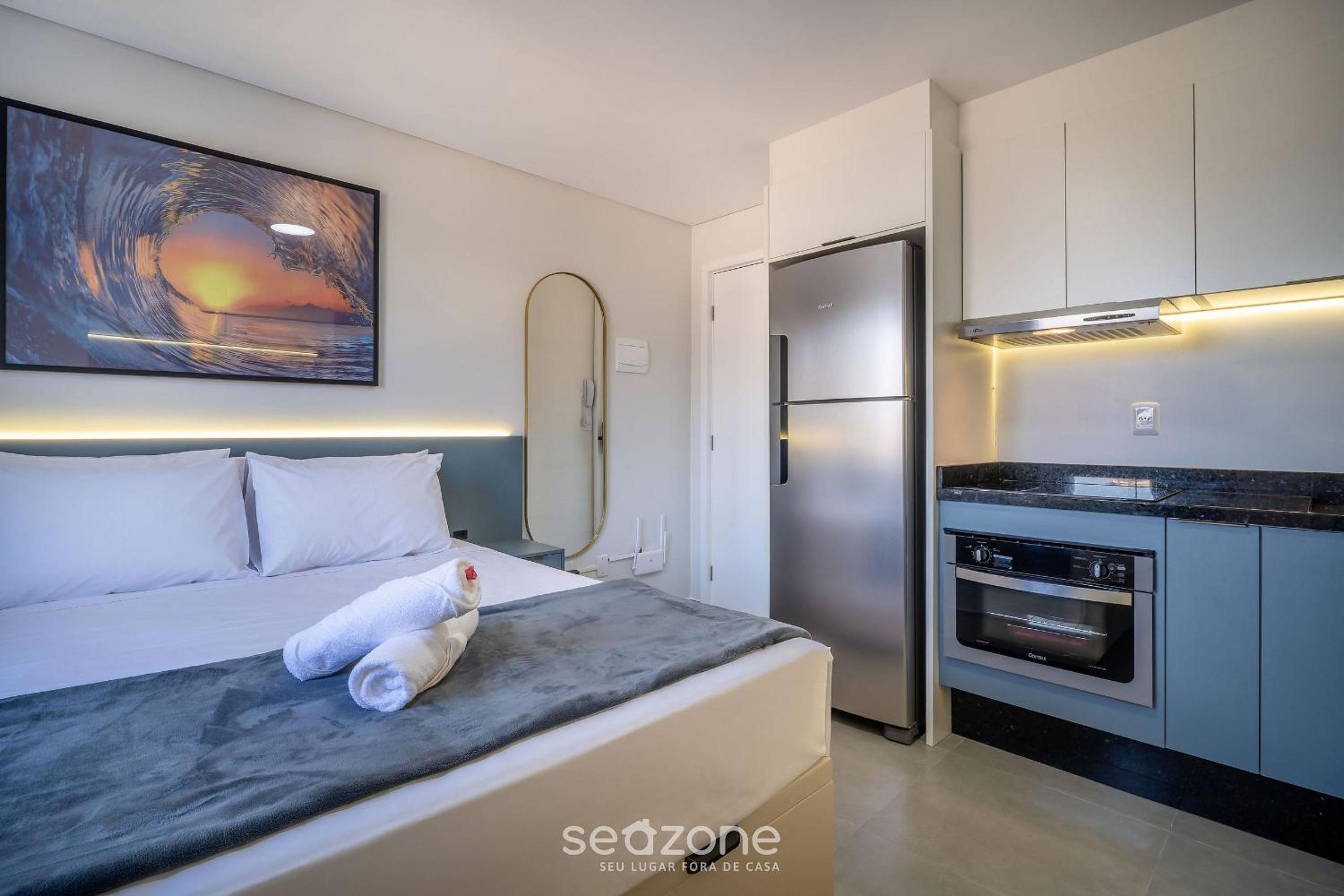 Complete stay by the sea, just 10 meters from the beach - AARs