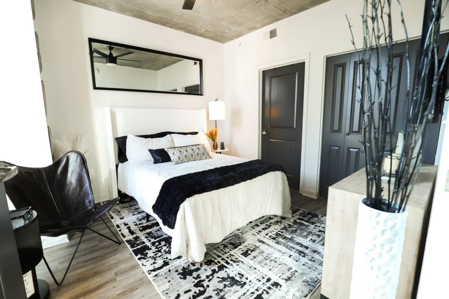 The Luxe Retreat Highrise wgreat views