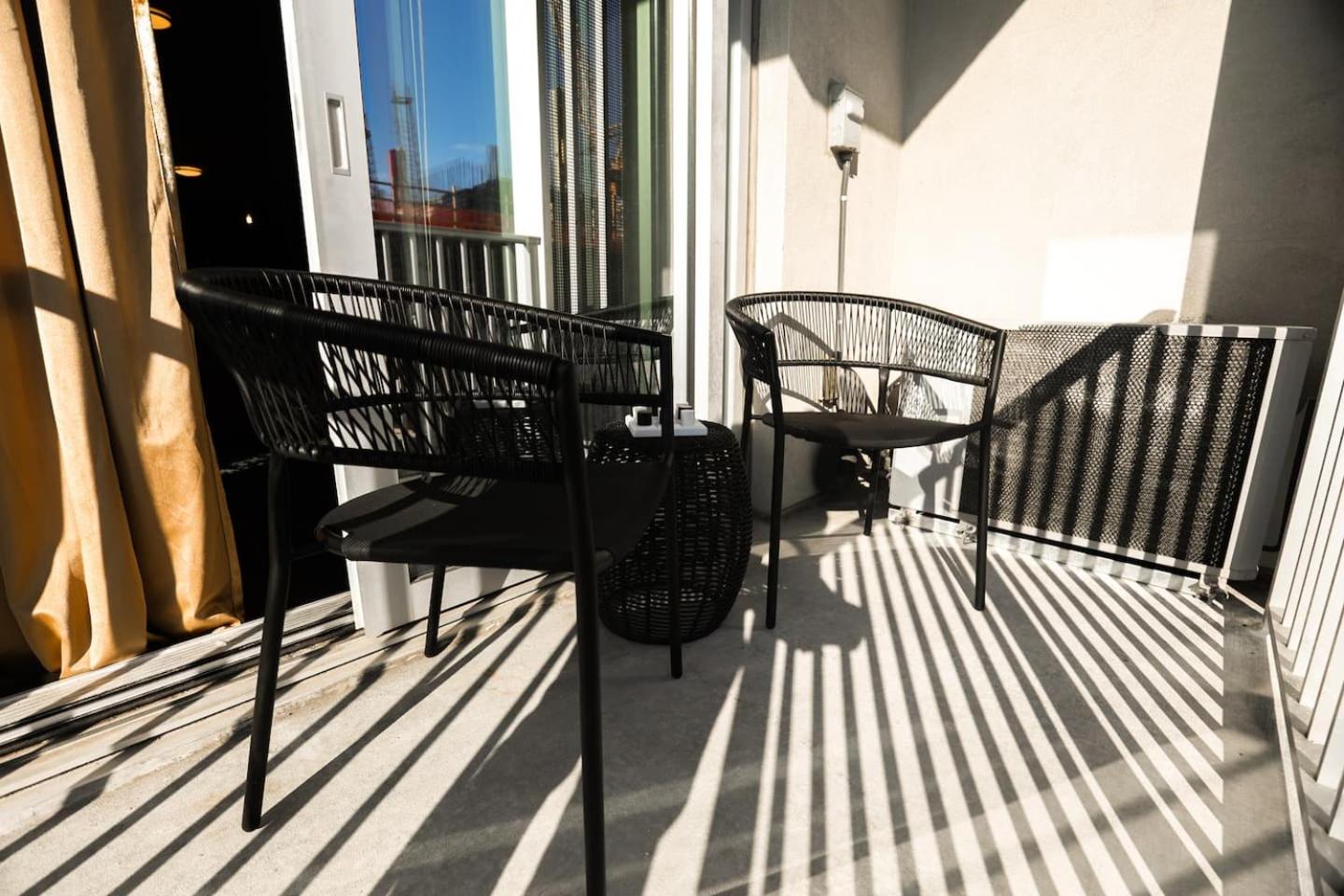 The Luxe Retreat Highrise wgreat views