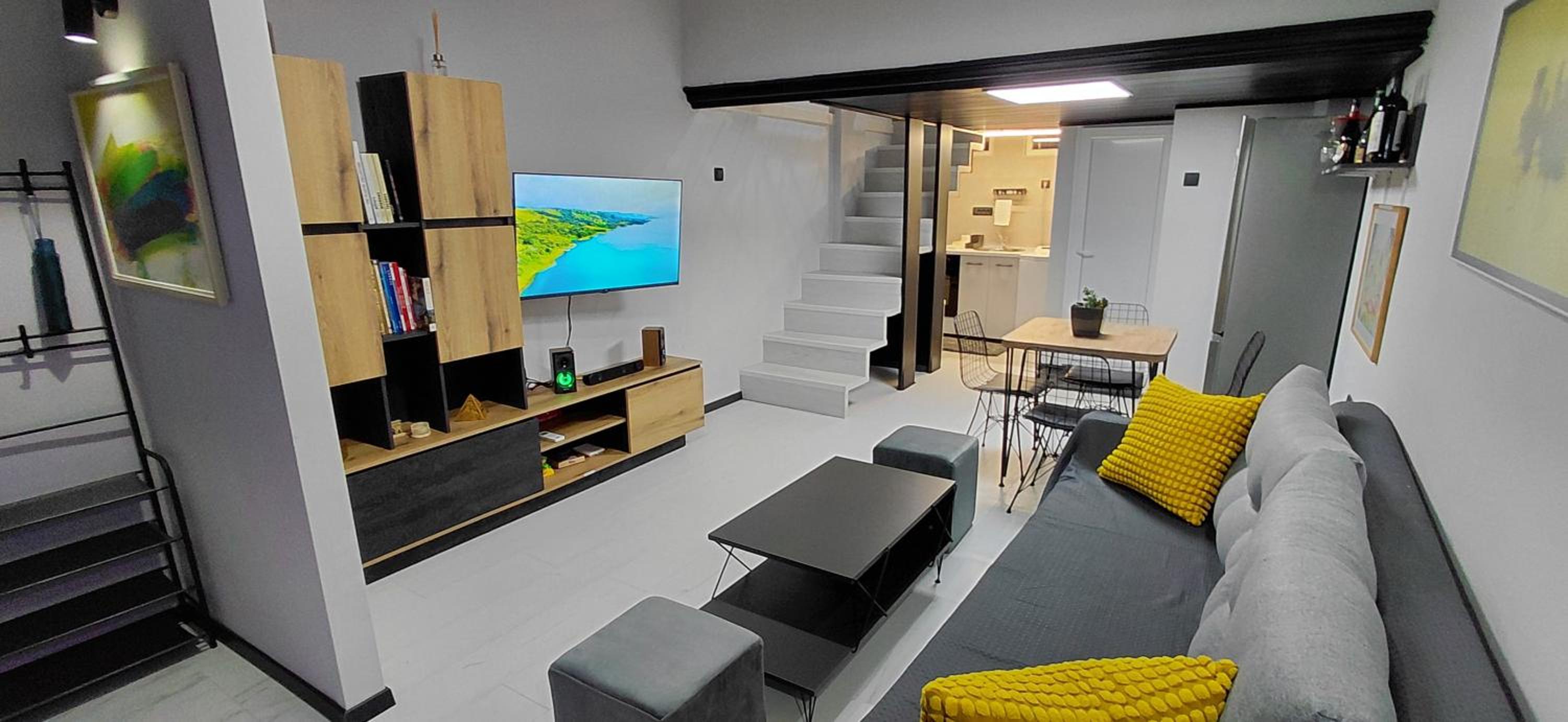 Nitro Inn 3 Premium - Wine Tasting - Souvenir - Art Gallery - Private Guided Tours - Relaxing - Romantic