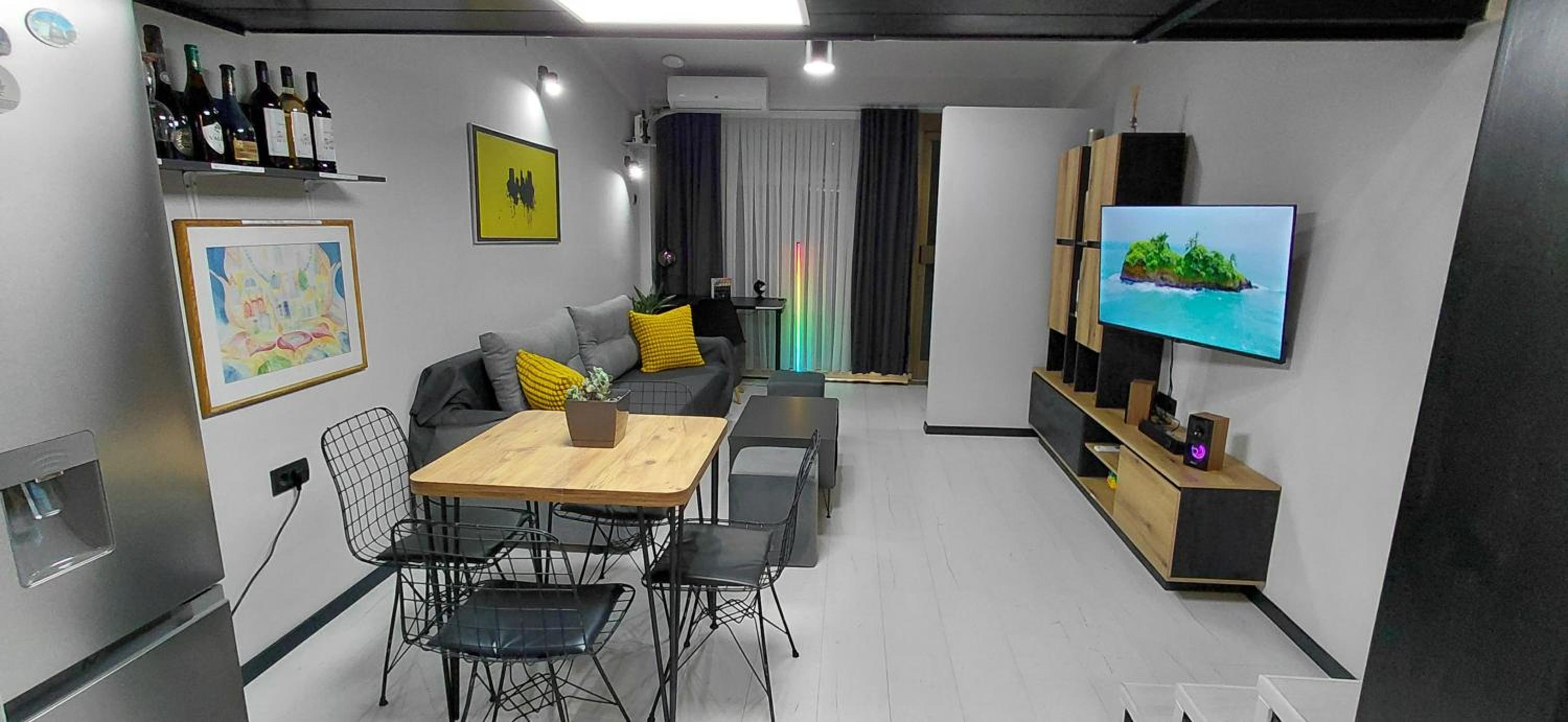 Nitro Inn 3 Premium - Wine Tasting - Souvenir - Art Gallery - Private Guided Tours - Relaxing - Romantic