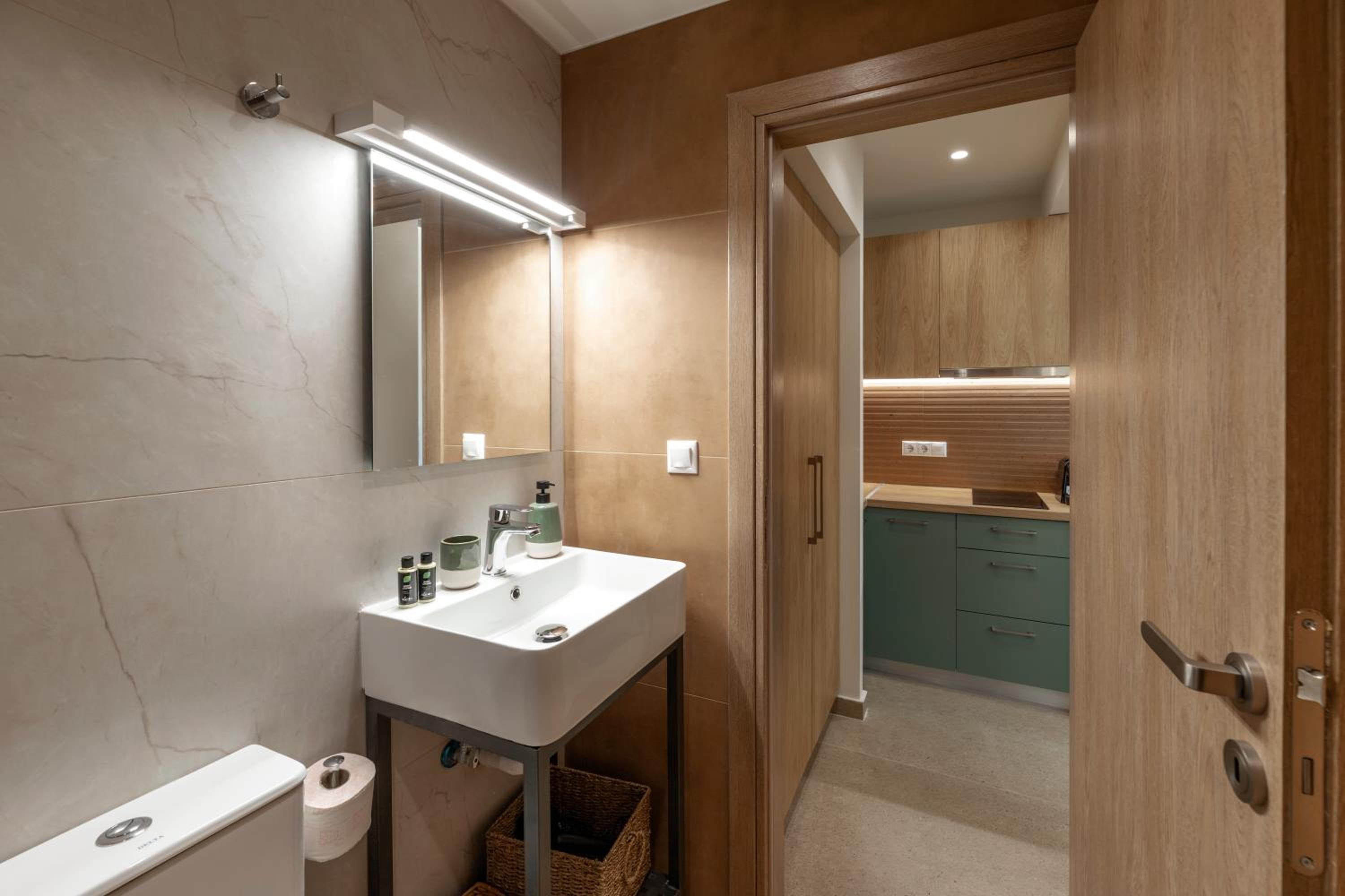 AthenianNest Asomaton Boutique Studio in Psyrri near Acropolis