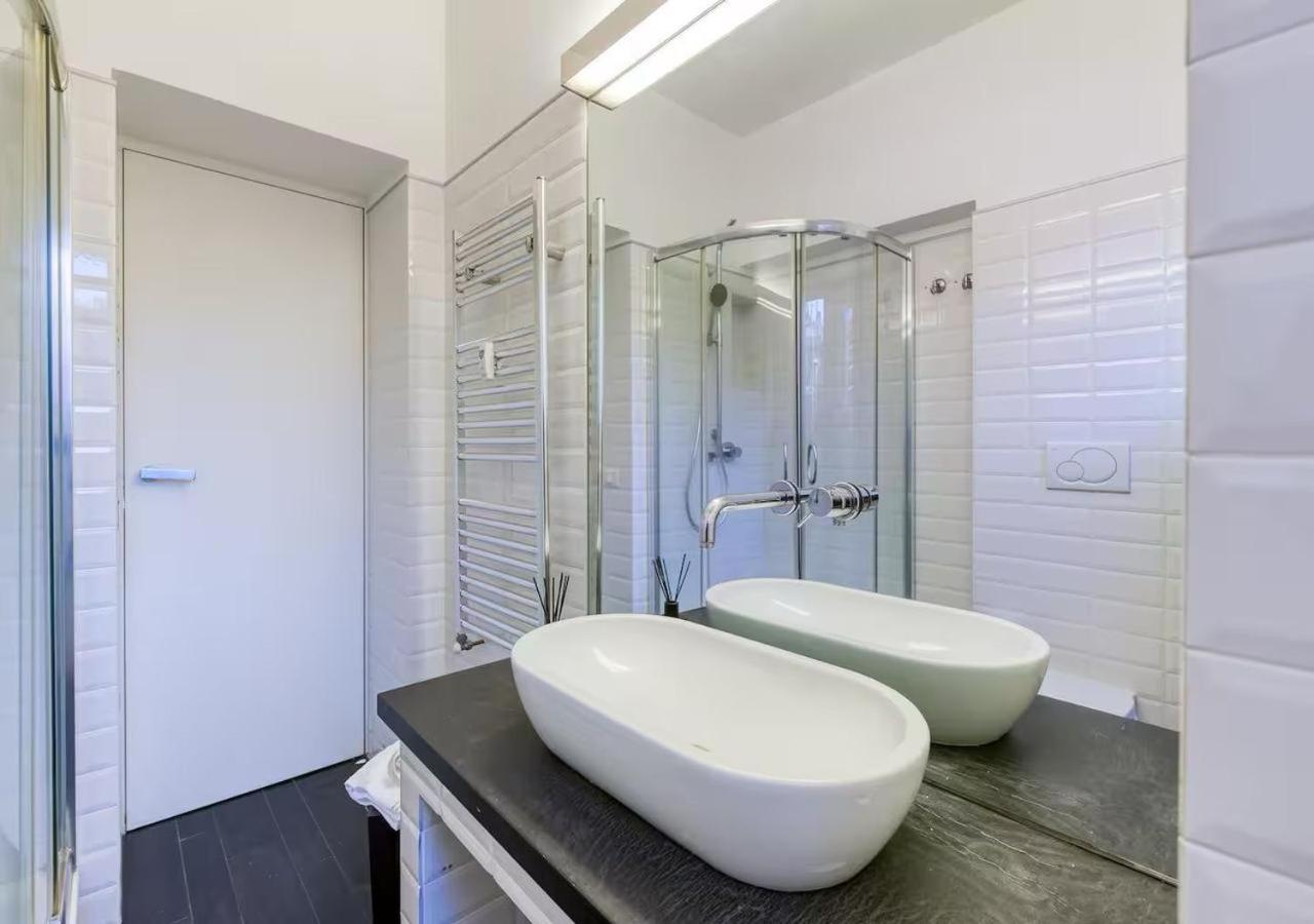 Vittoriano Pantheon apartment
