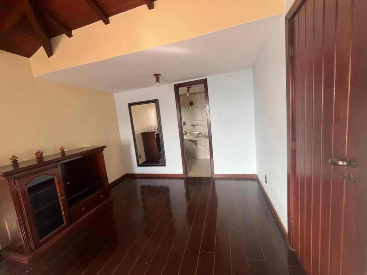 Exclusiva casa em Geriba com vista para o mar