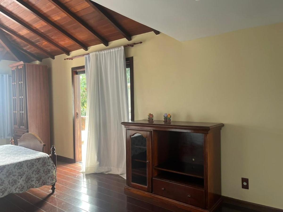 Exclusiva casa em Geriba com vista para o mar