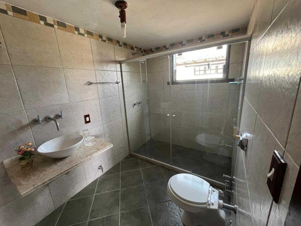 Exclusiva casa em Geriba com vista para o mar