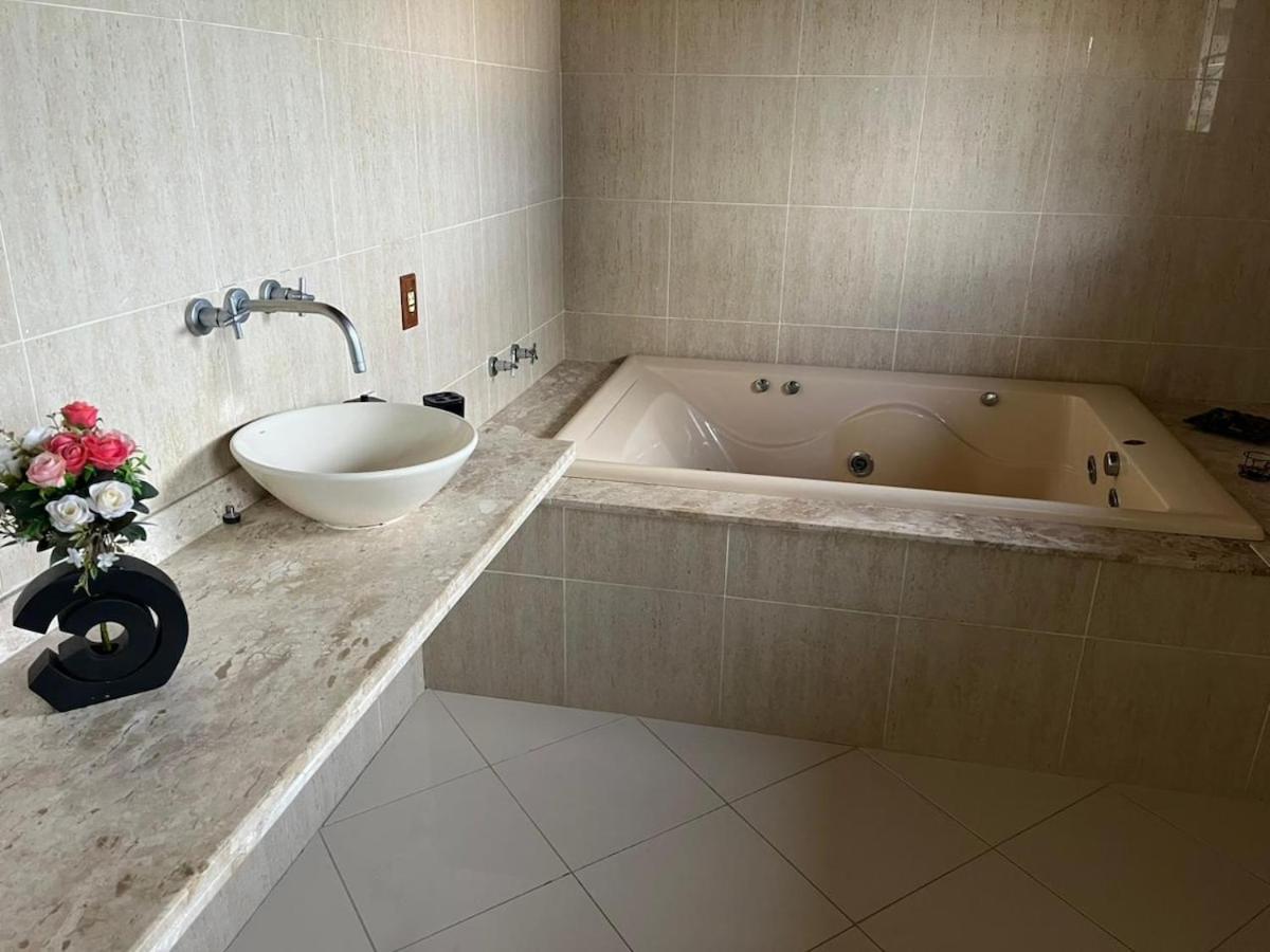 Exclusiva casa em Geriba com vista para o mar
