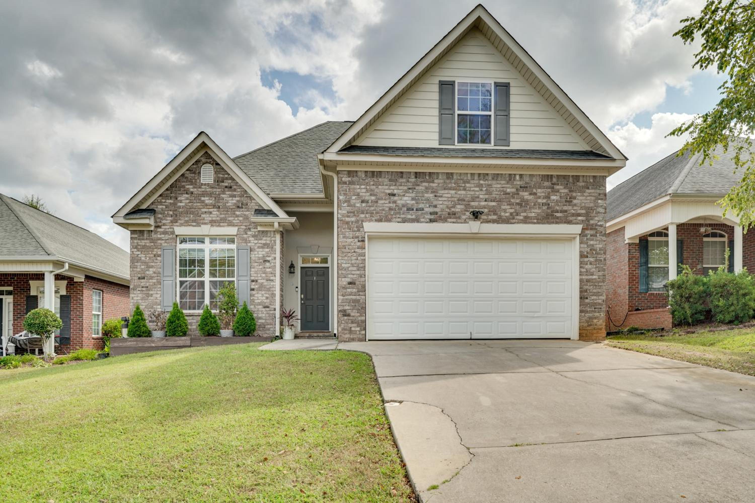 14 Mi to Augusta! Family Home with Pet-Friendly Yard
