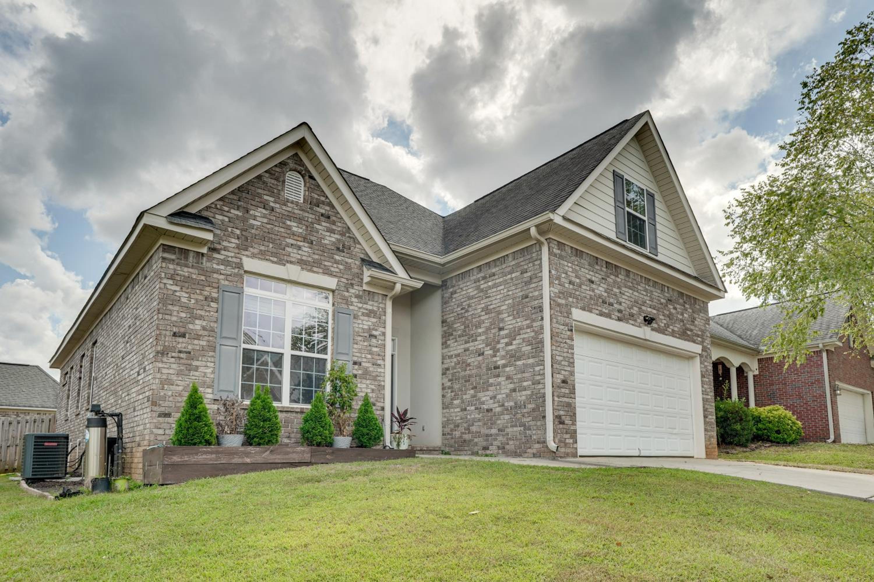14 Mi to Augusta! Family Home with Pet-Friendly Yard