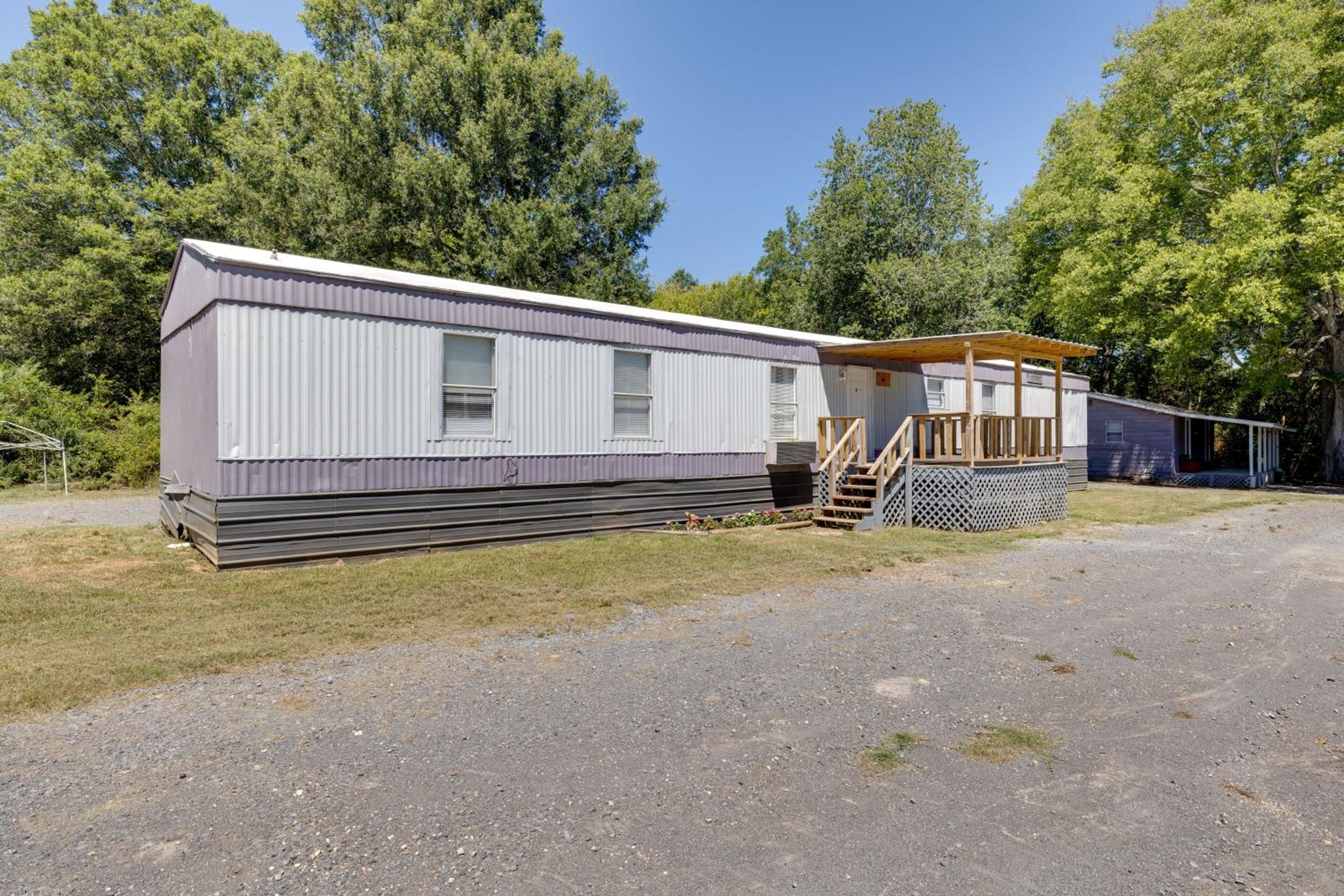 Fish and Explore Wooded Lake Guntersville Retreat