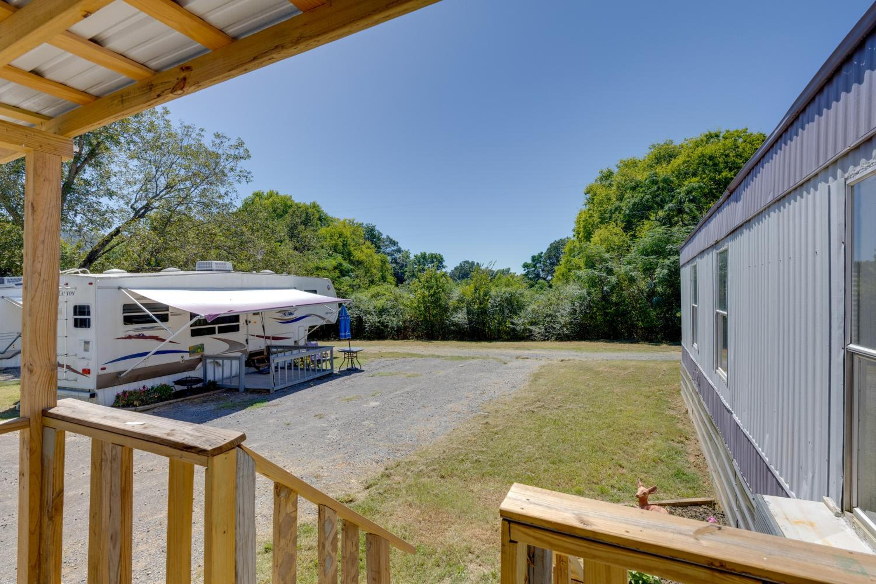 Fish and Explore Wooded Lake Guntersville Retreat