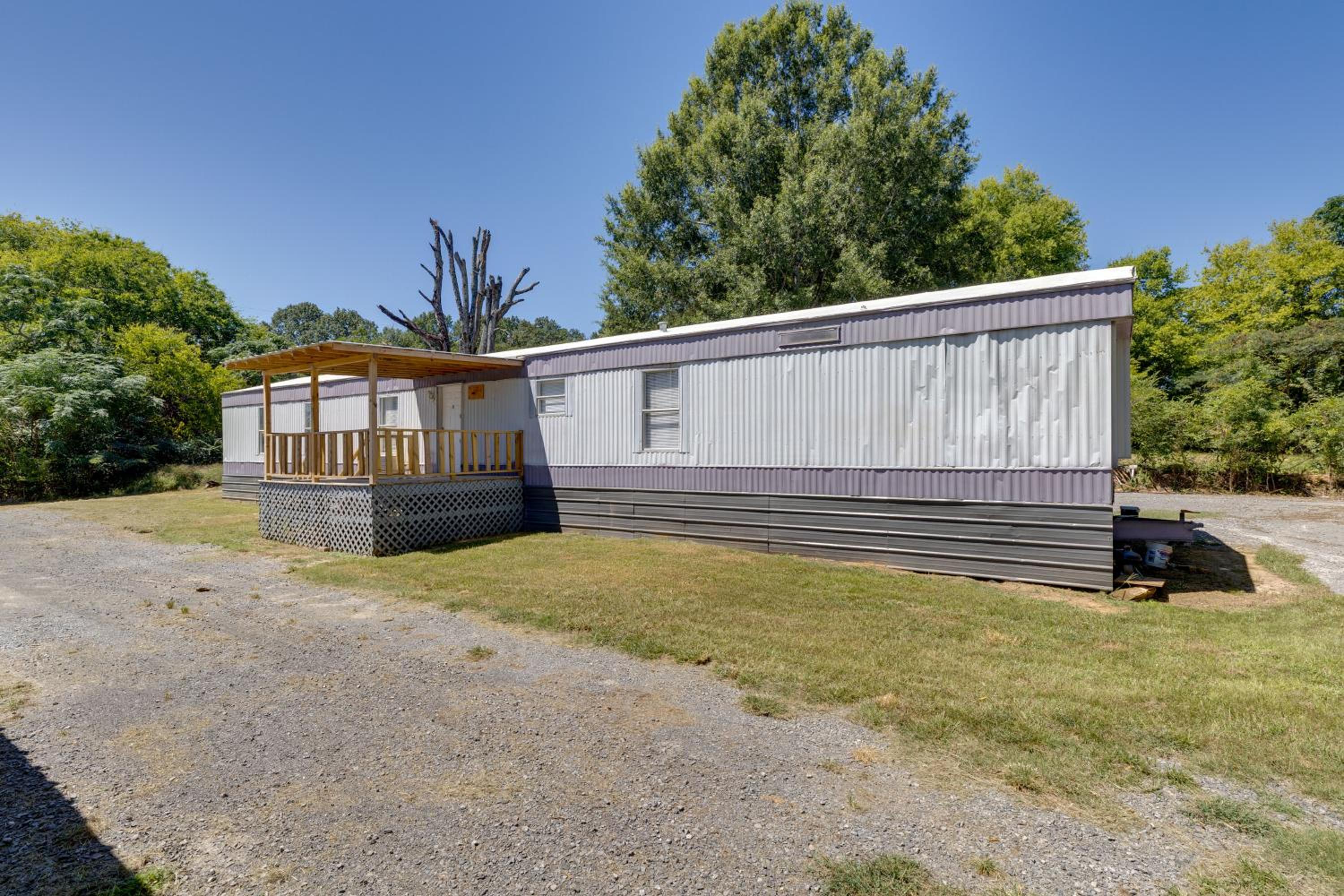 Fish and Explore Wooded Lake Guntersville Retreat