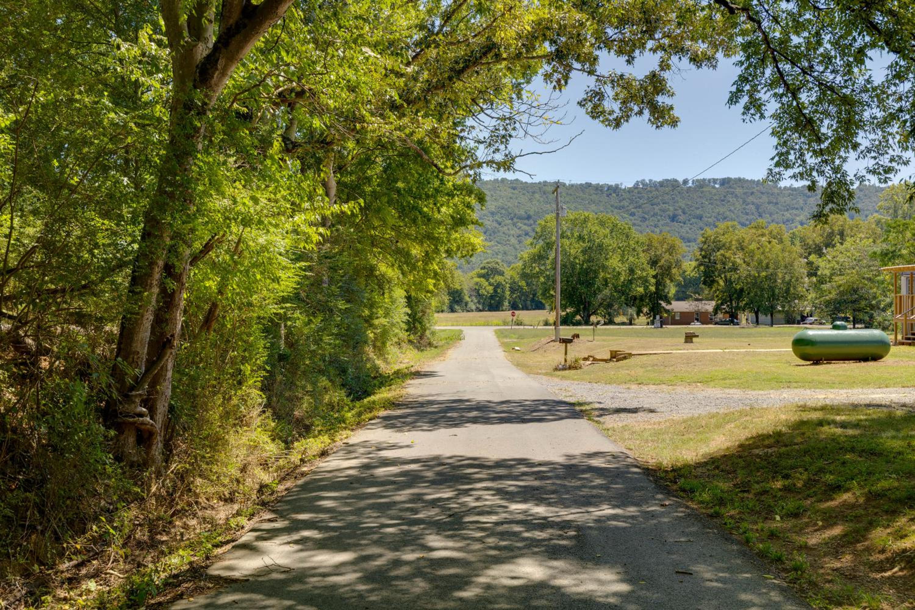 Fish and Explore Wooded Lake Guntersville Retreat