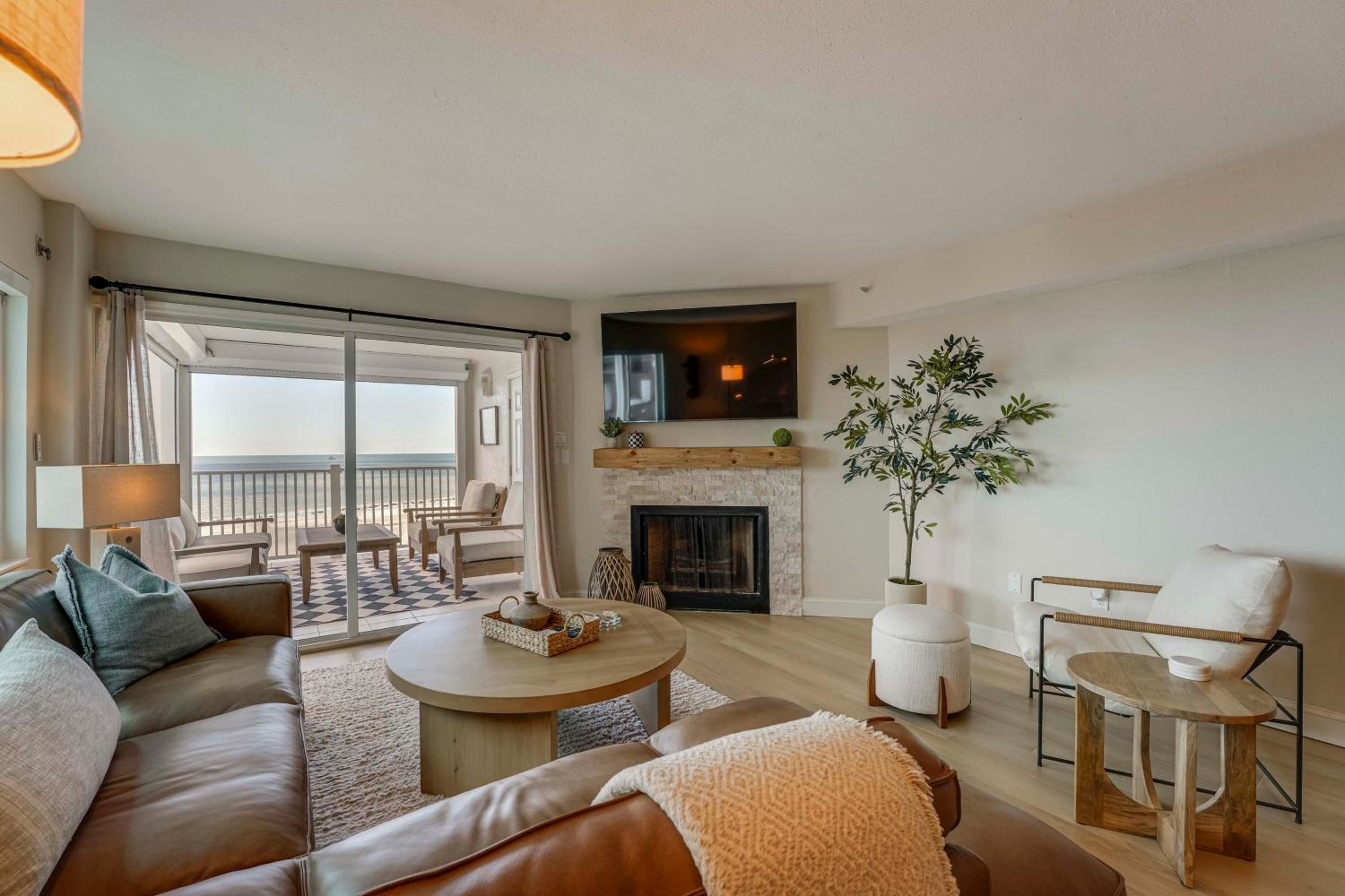 Gulf Views, Steps to Beach Redington Shores Condo